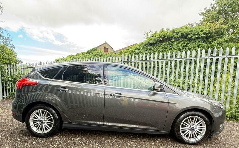 2017 Ford Focus image 27