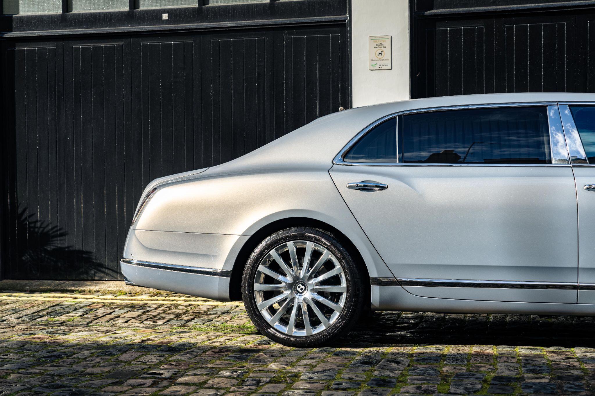 Bentley Mulsanne view 6