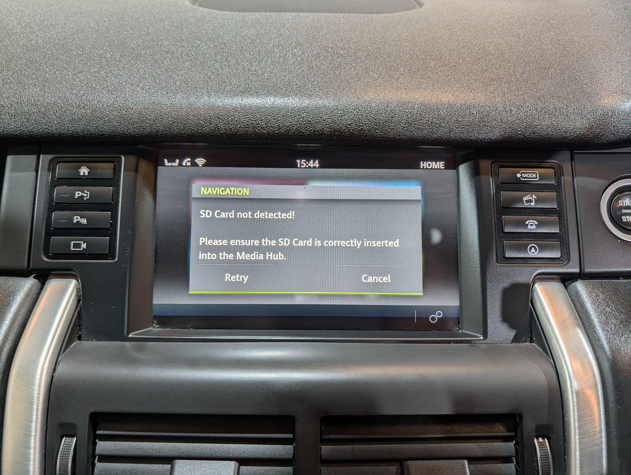 Land Rover Discovery Sport view 56