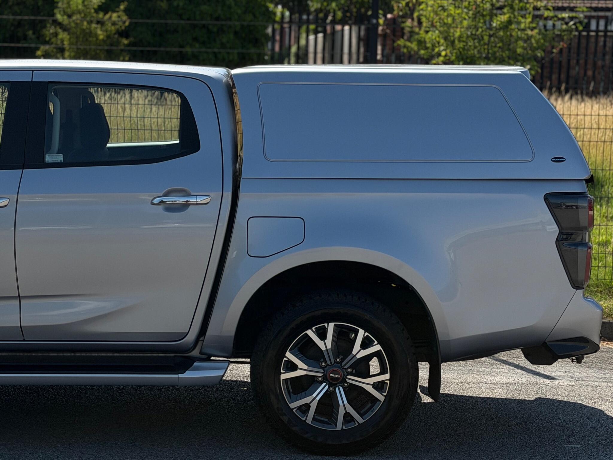 Isuzu D-Max view 22