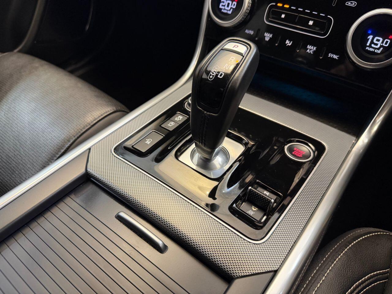 Jaguar Xe view 43