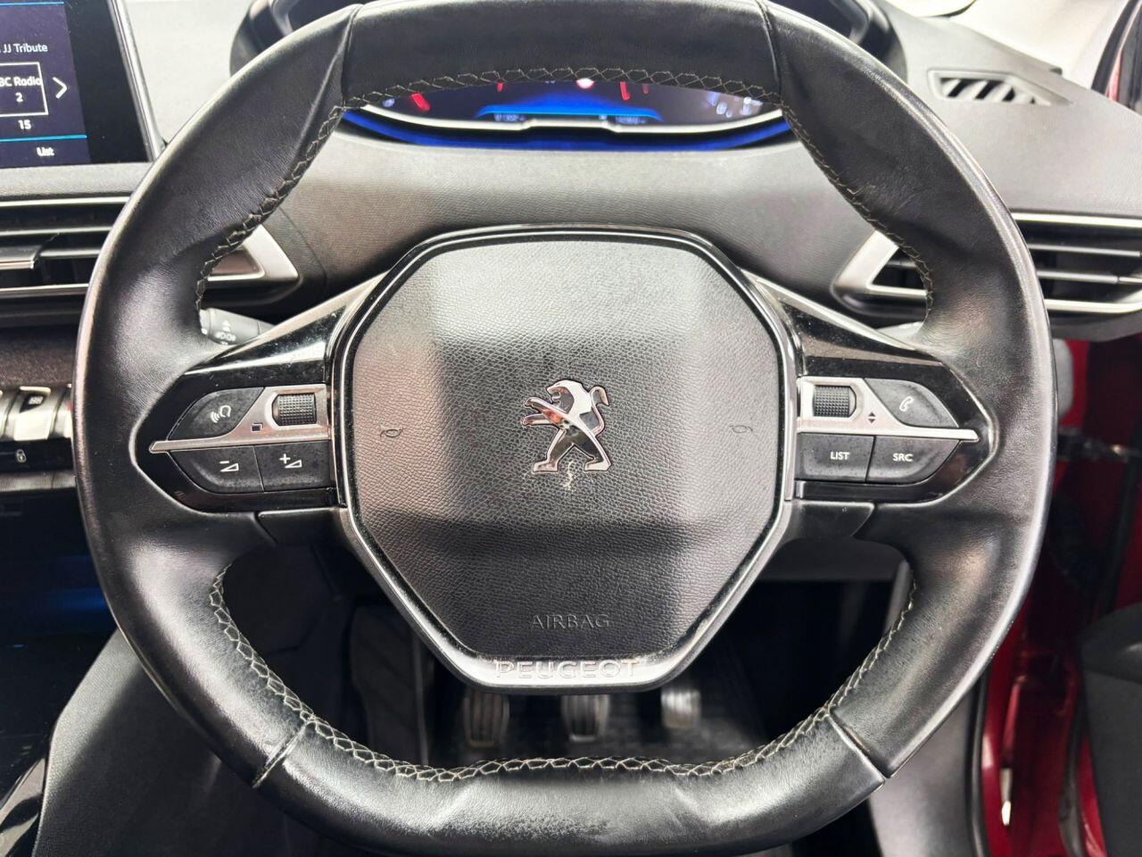 Peugeot 3008 view 11