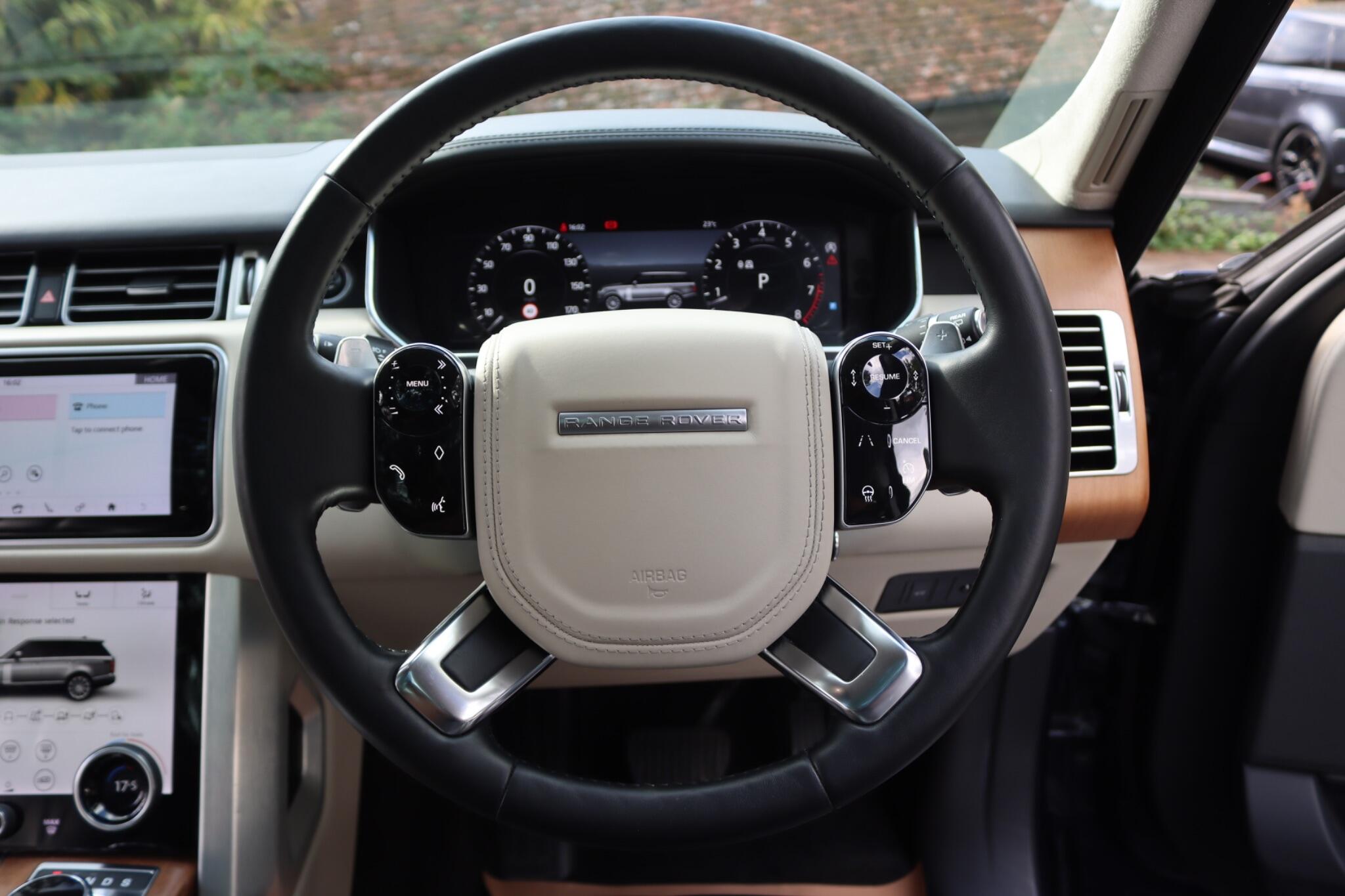Land Rover Range Rover view 42