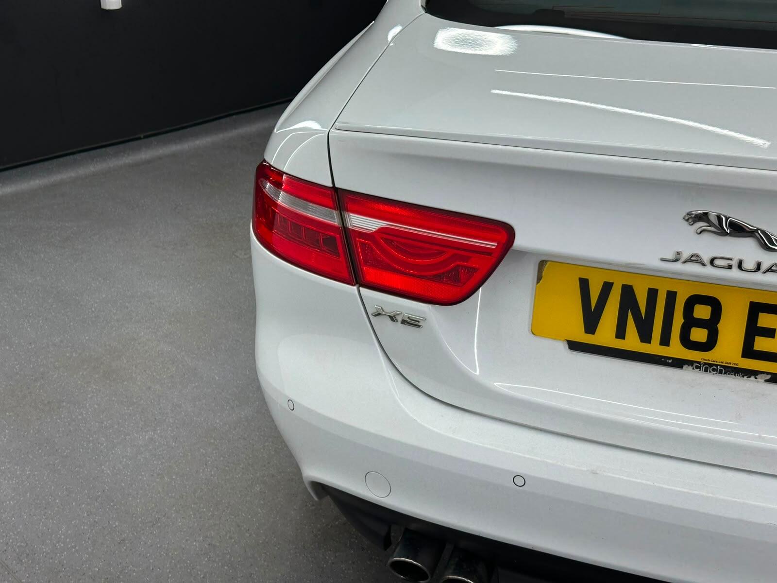 Jaguar XE view 14
