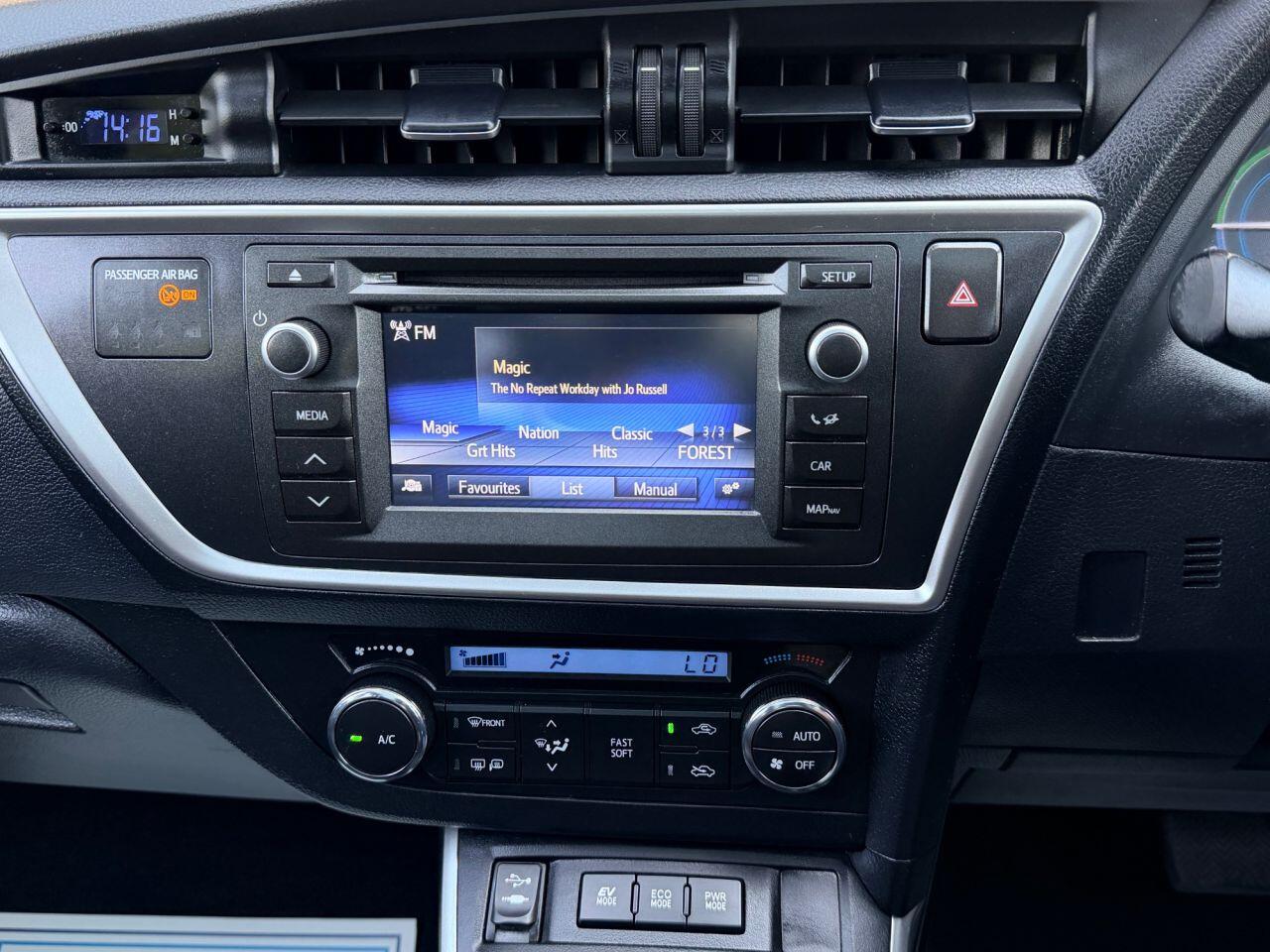 Toyota Auris view 34