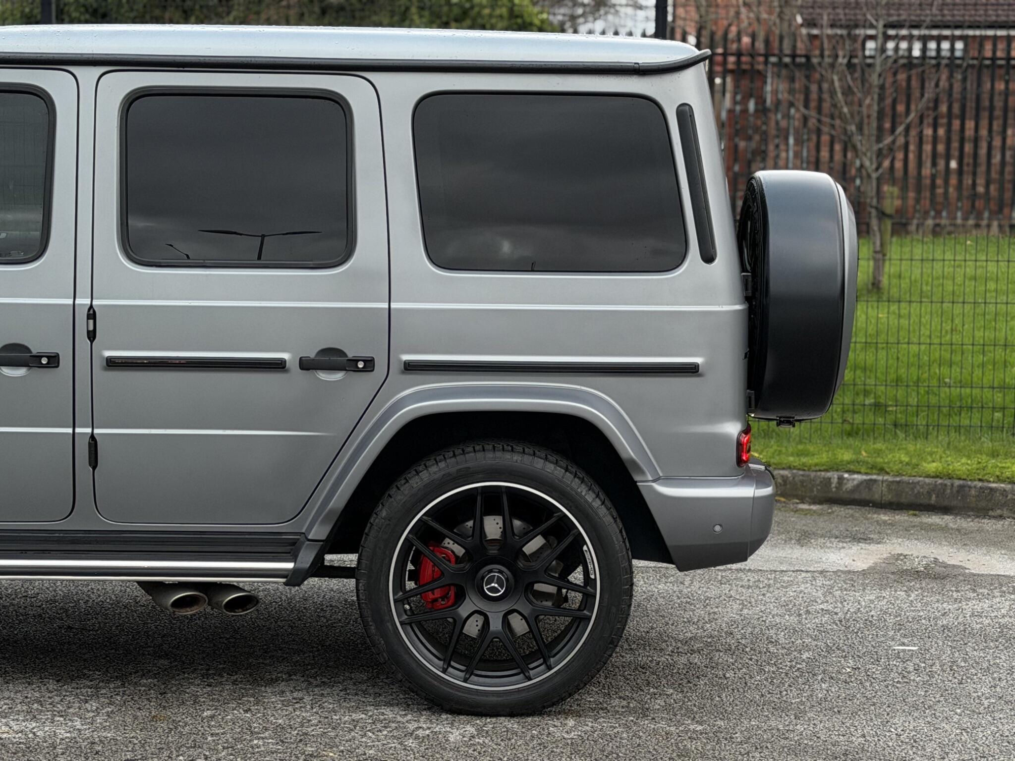 Mercedes-Benz G-Class view 38