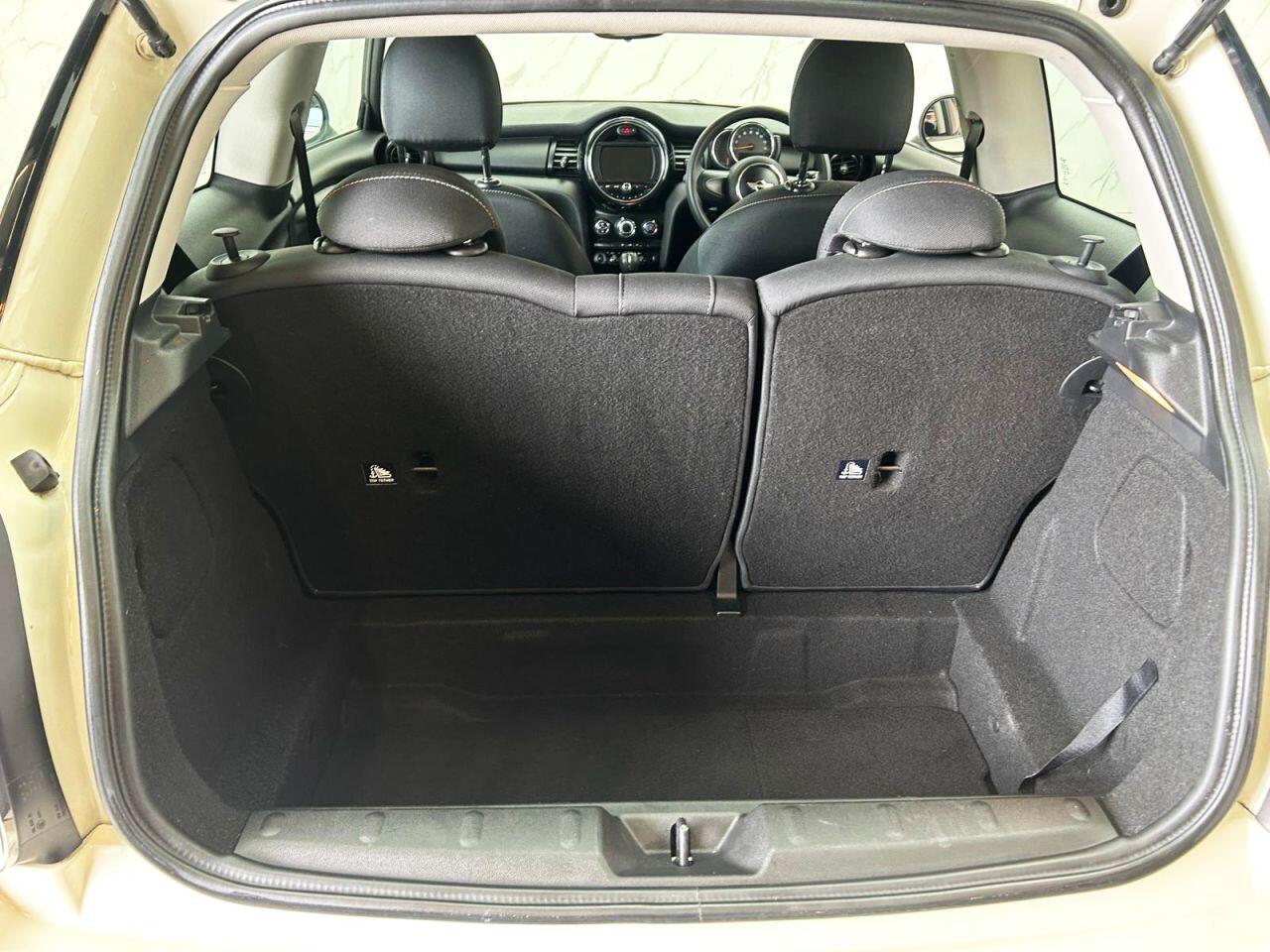 MINI Hatch view 15