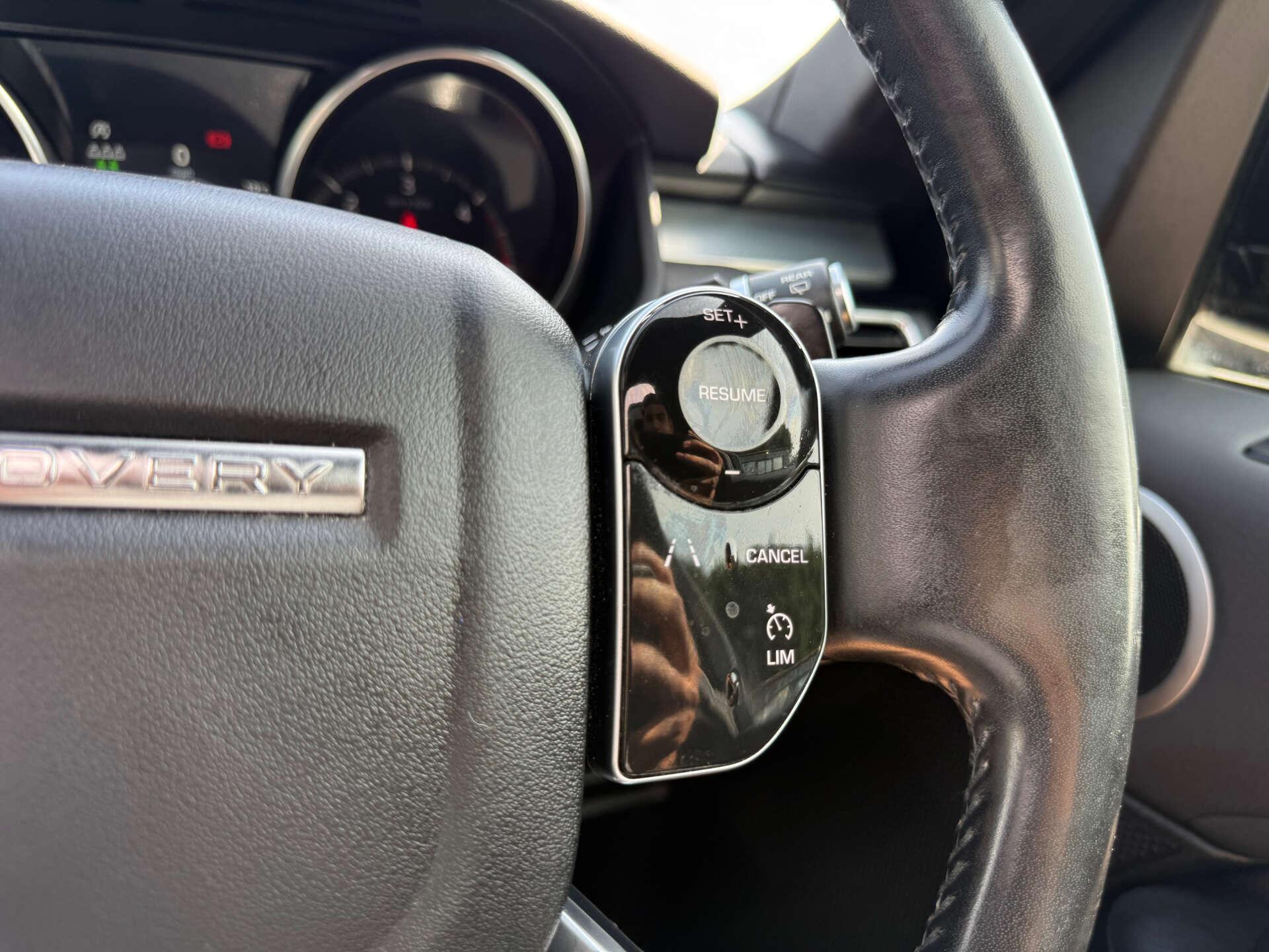 Land Rover Discovery view 49