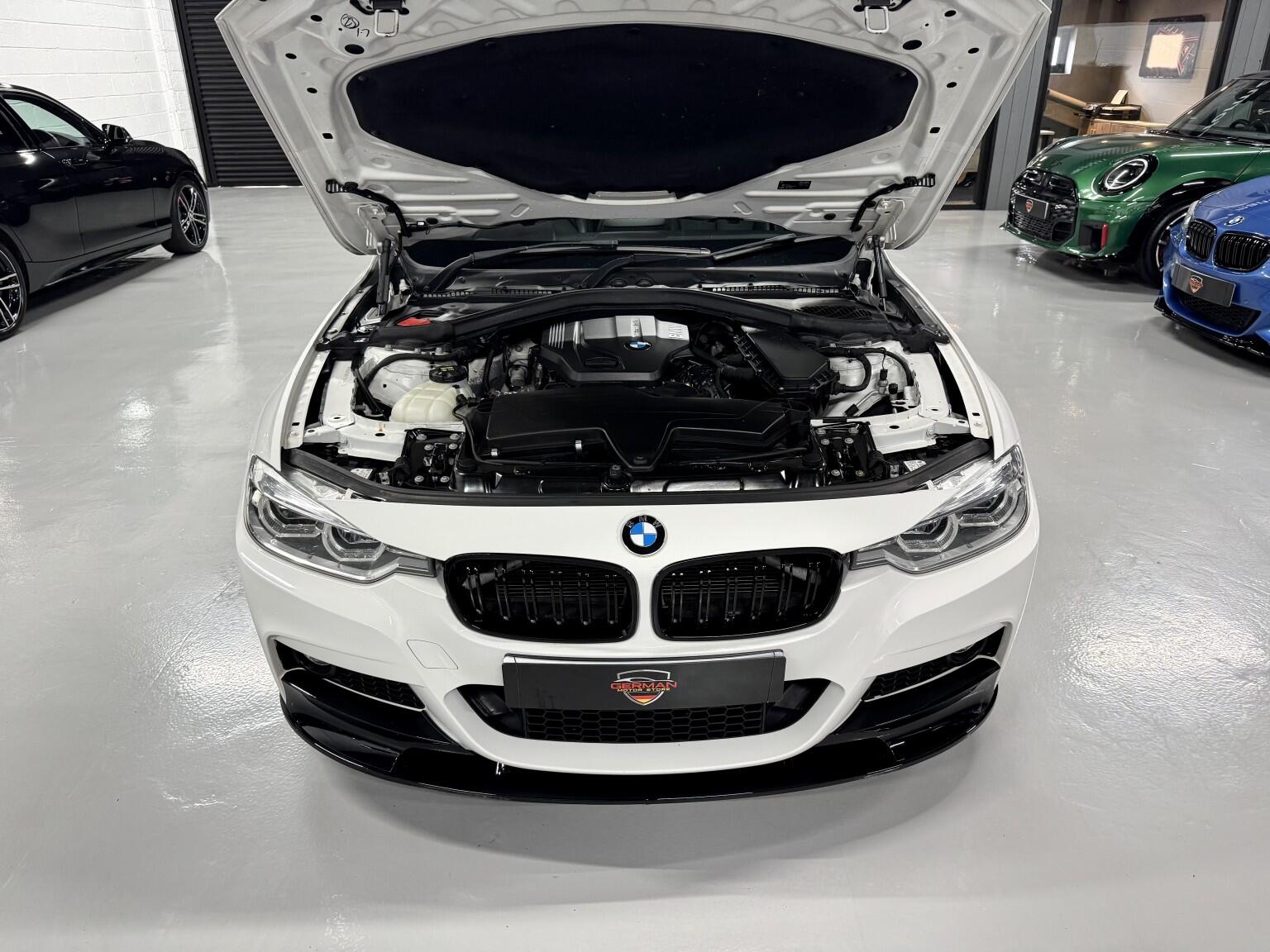 BMW 3 Series view 31