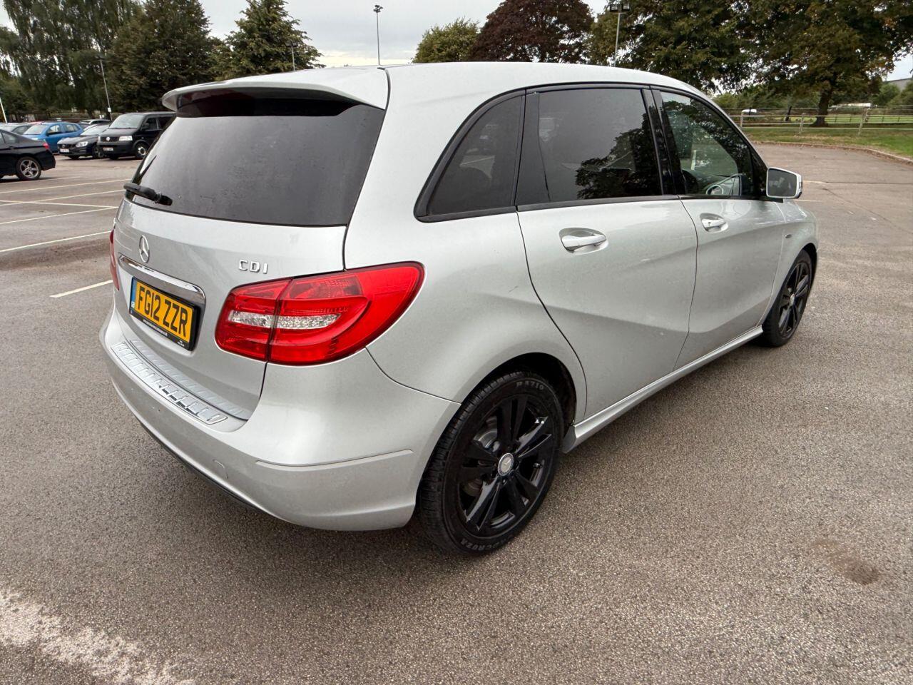 Mercedes-Benz B Class view 25