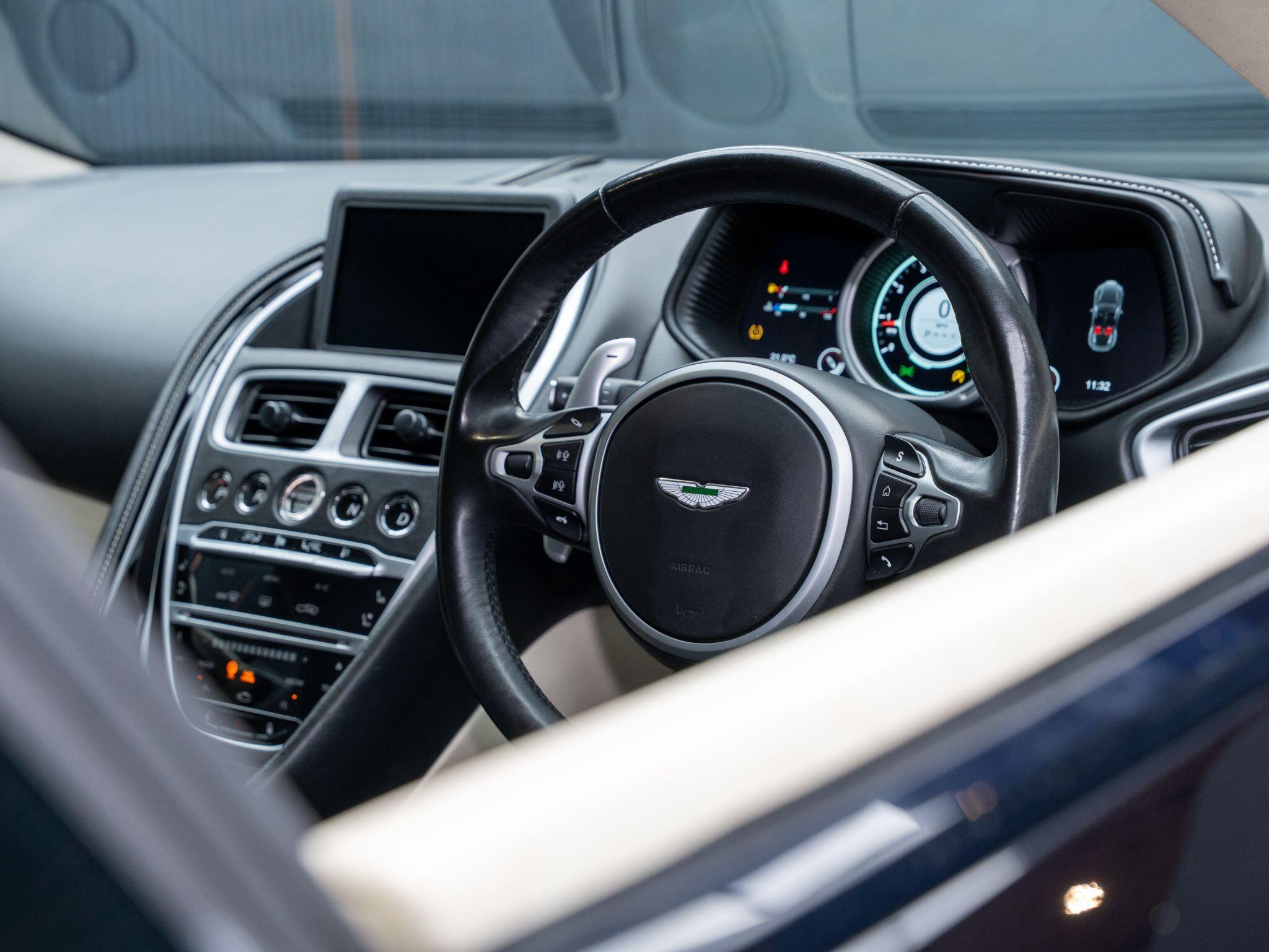 Aston Martin DB11 view 30