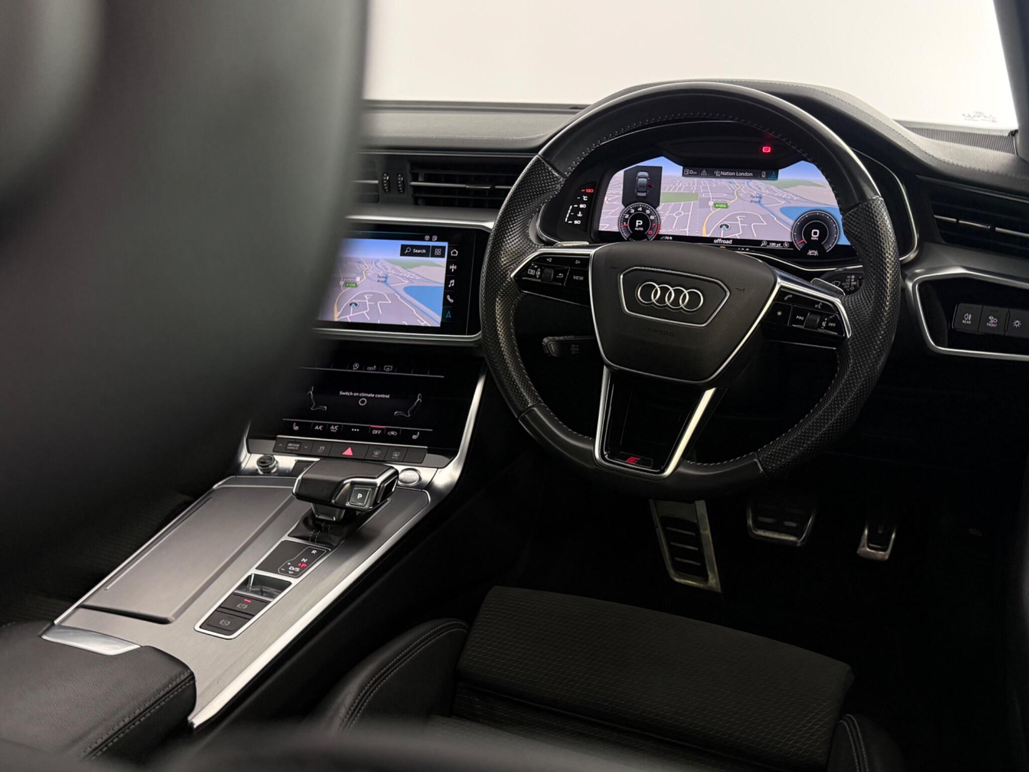 Audi A6 view 13