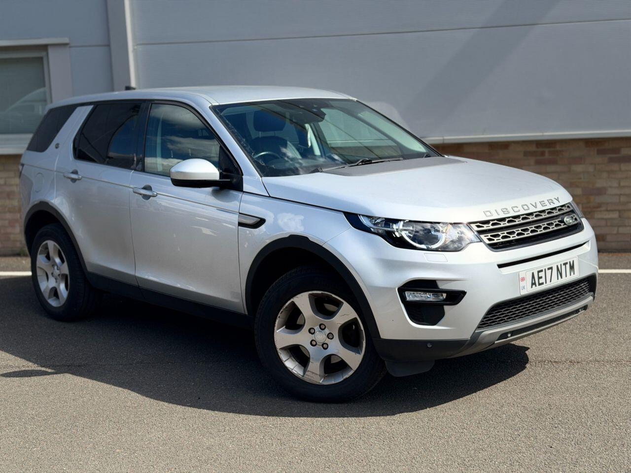 Land Rover Discovery Sport view 35