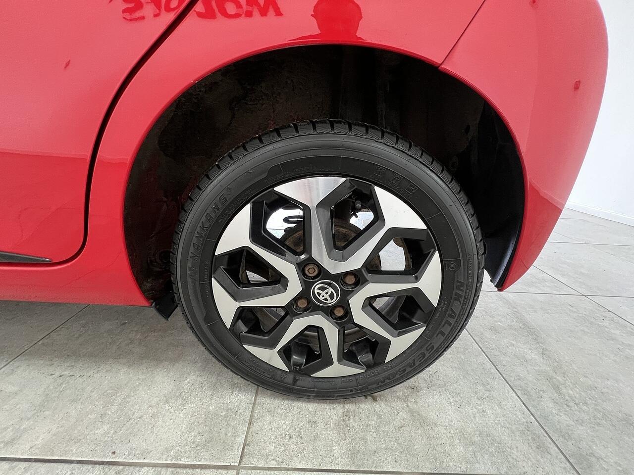 Toyota Aygo view 19