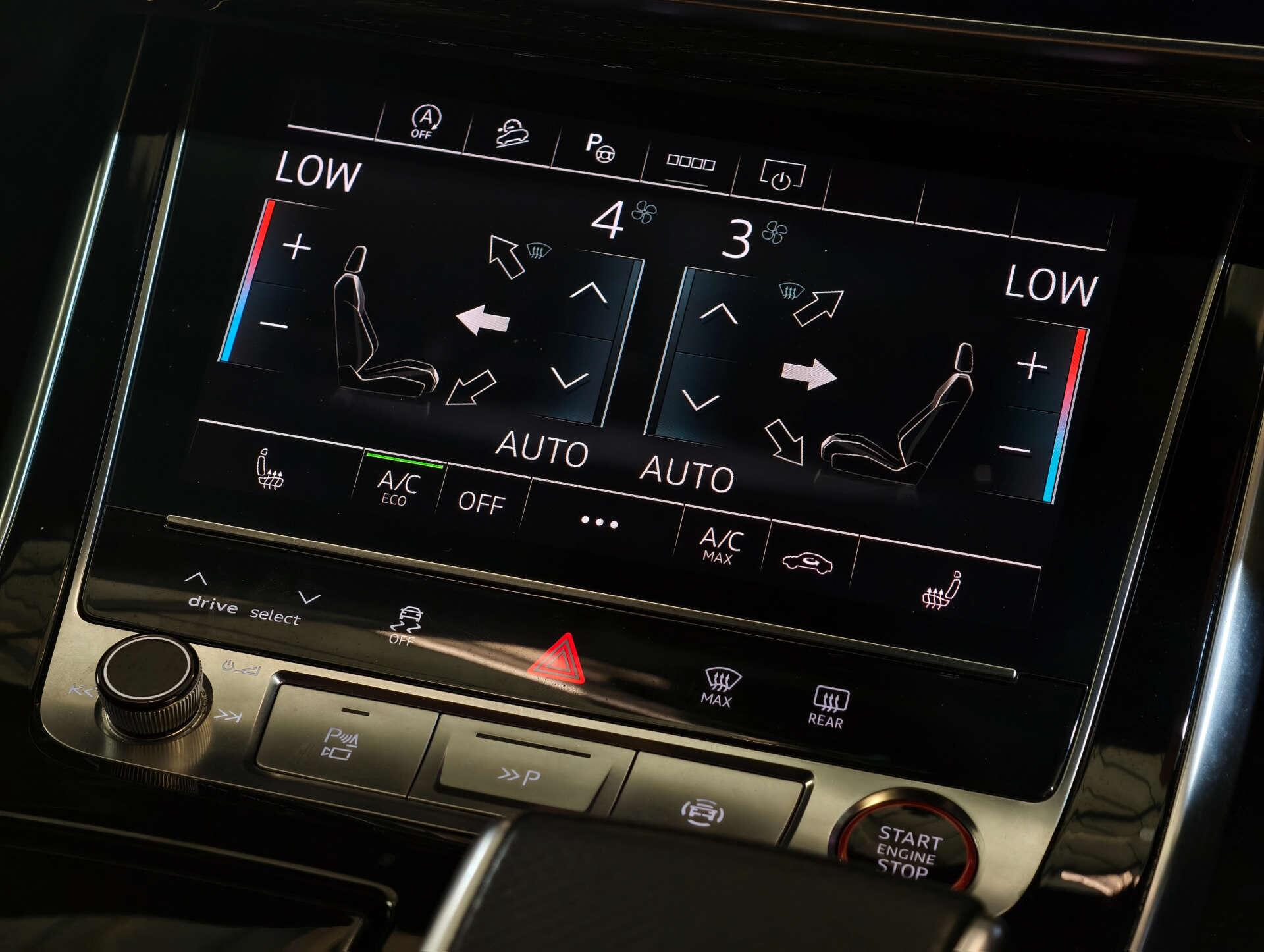 Audi SQ8 view 34