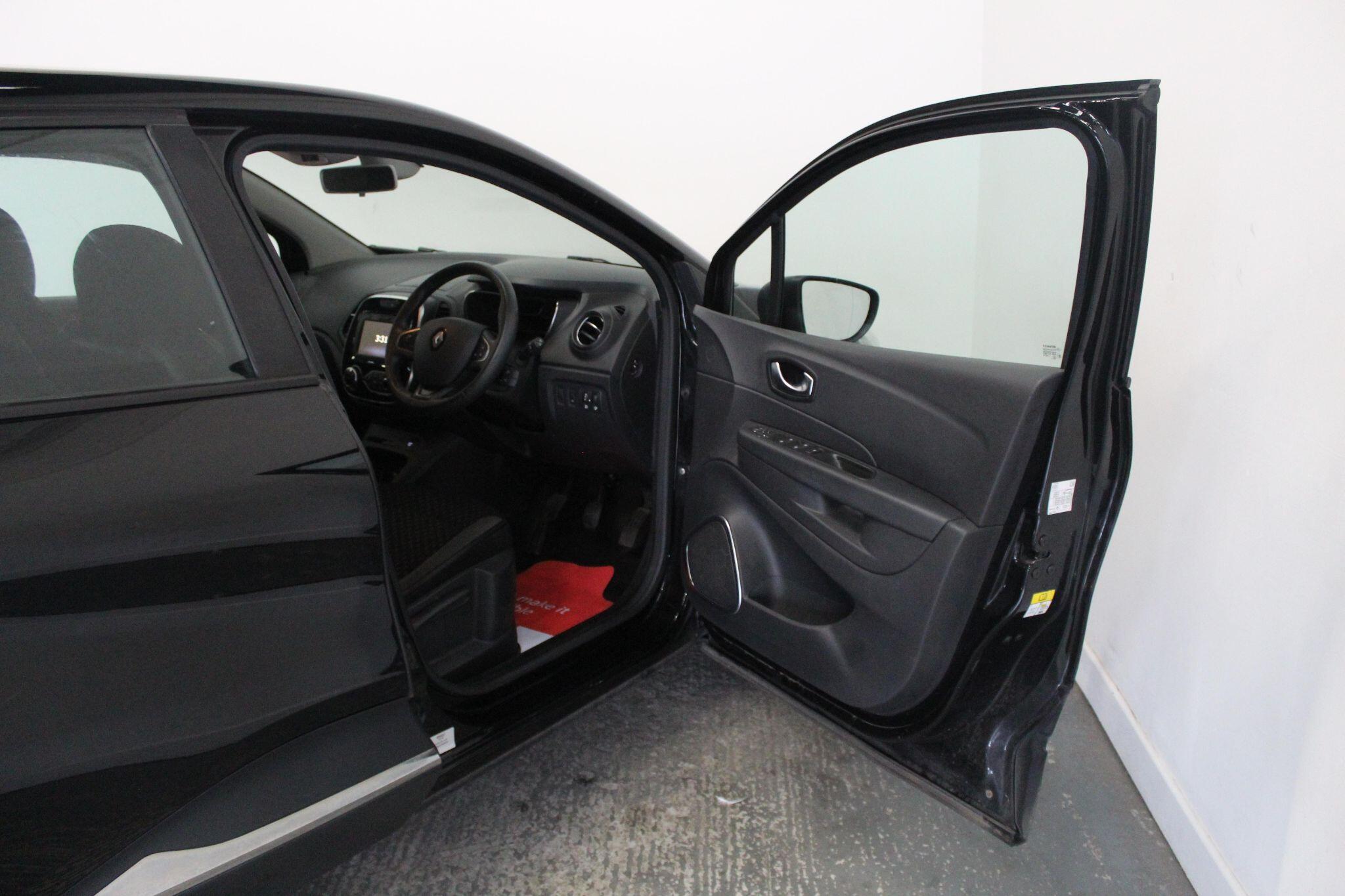 Renault Captur view 22
