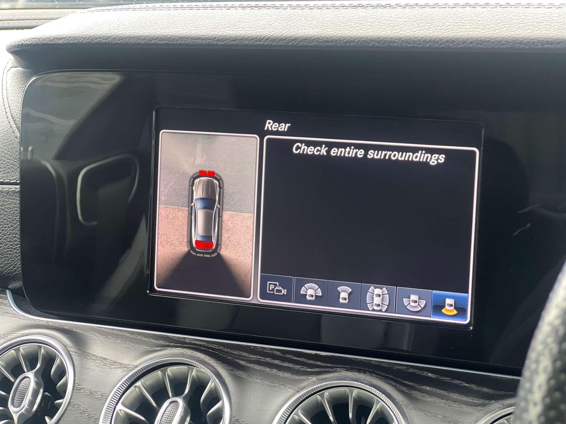 Mercedes-Benz E-Class view 24