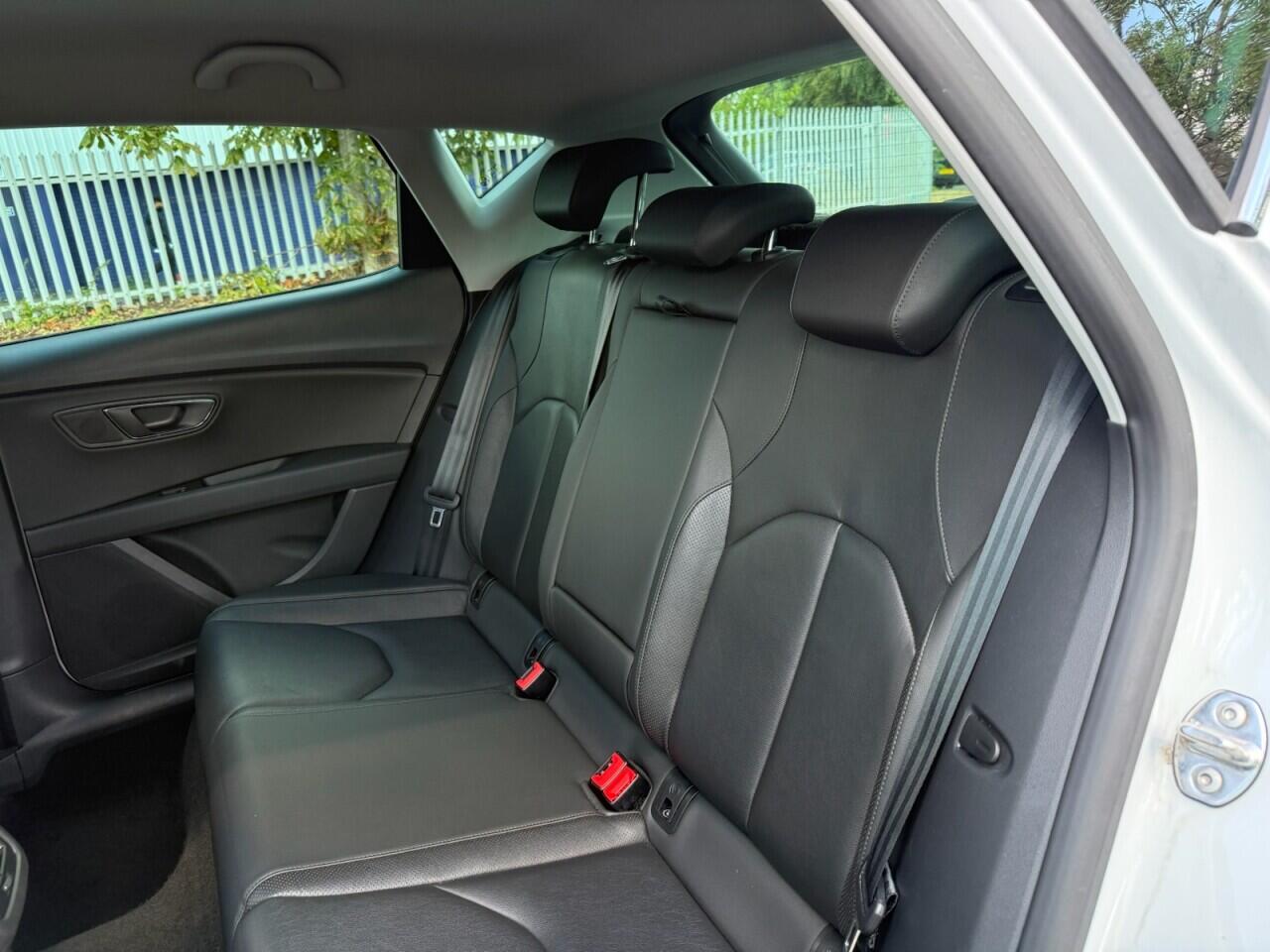 Seat Leon Leon view 34