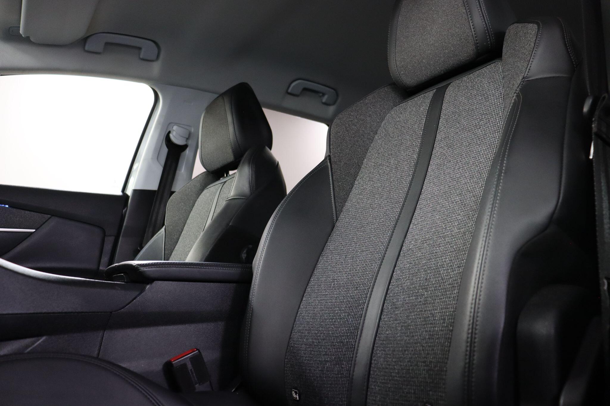 Peugeot 3008 view 35