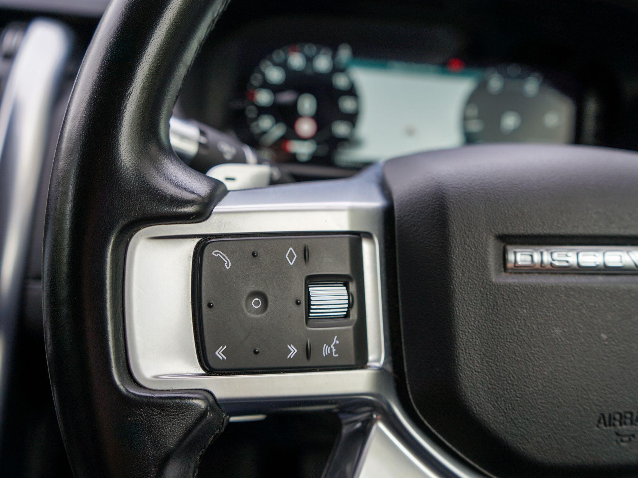 Land Rover Discovery 3 view 40