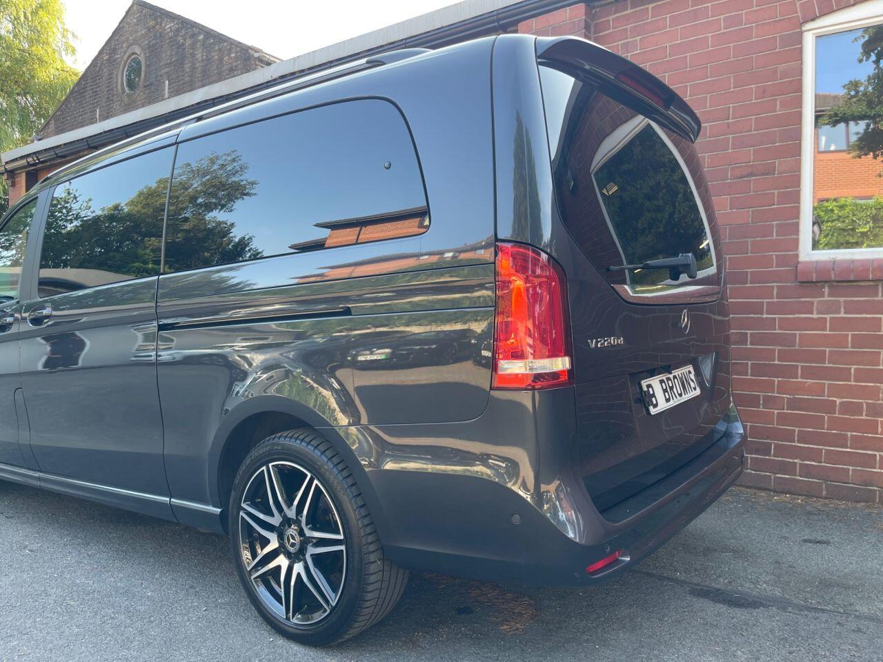 Mercedes-Benz V Class view 15