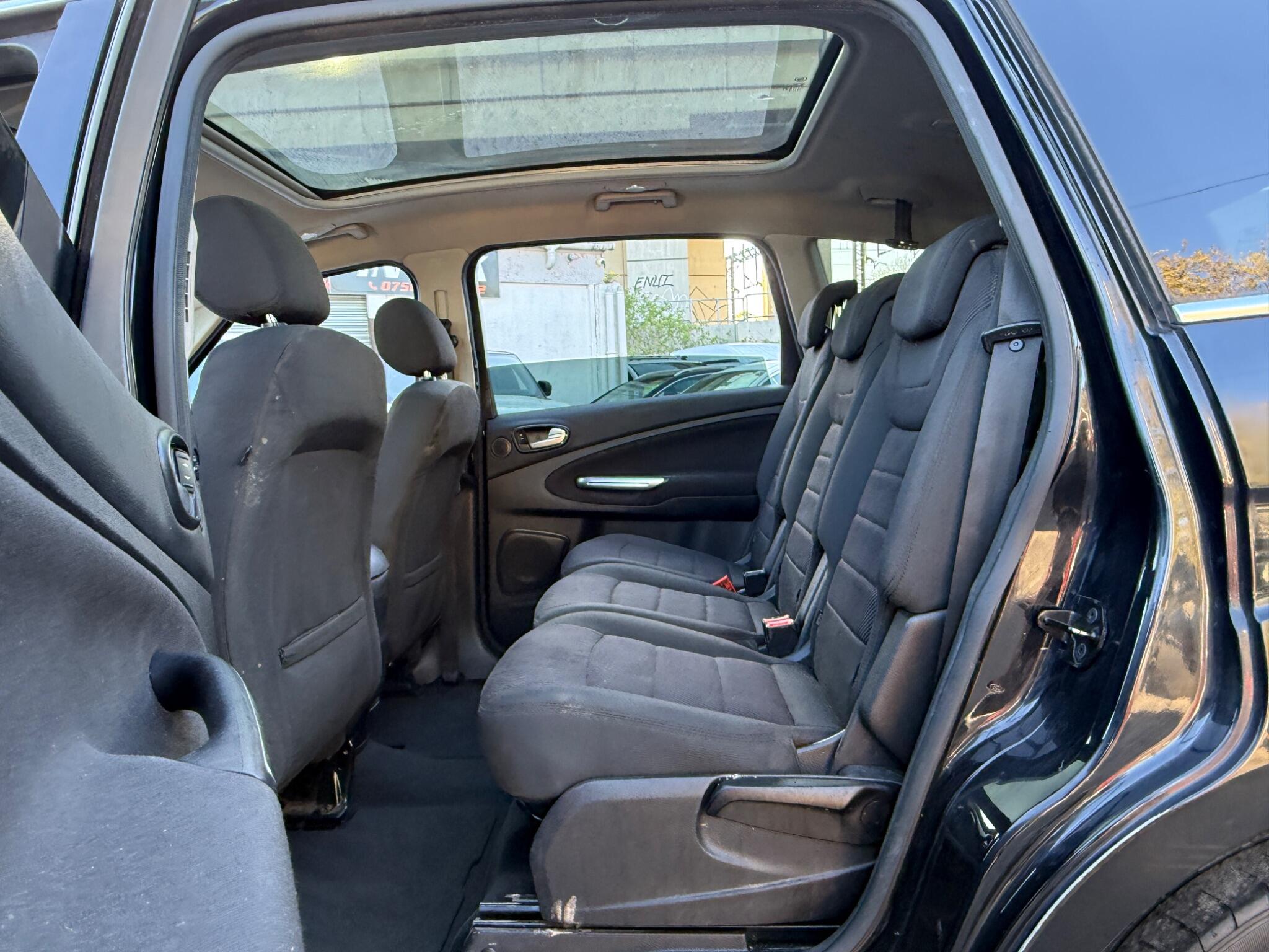 Ford S-Max - Image 27
