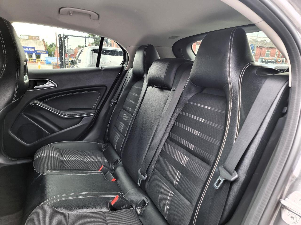 Mercedes-Benz Gla view 17