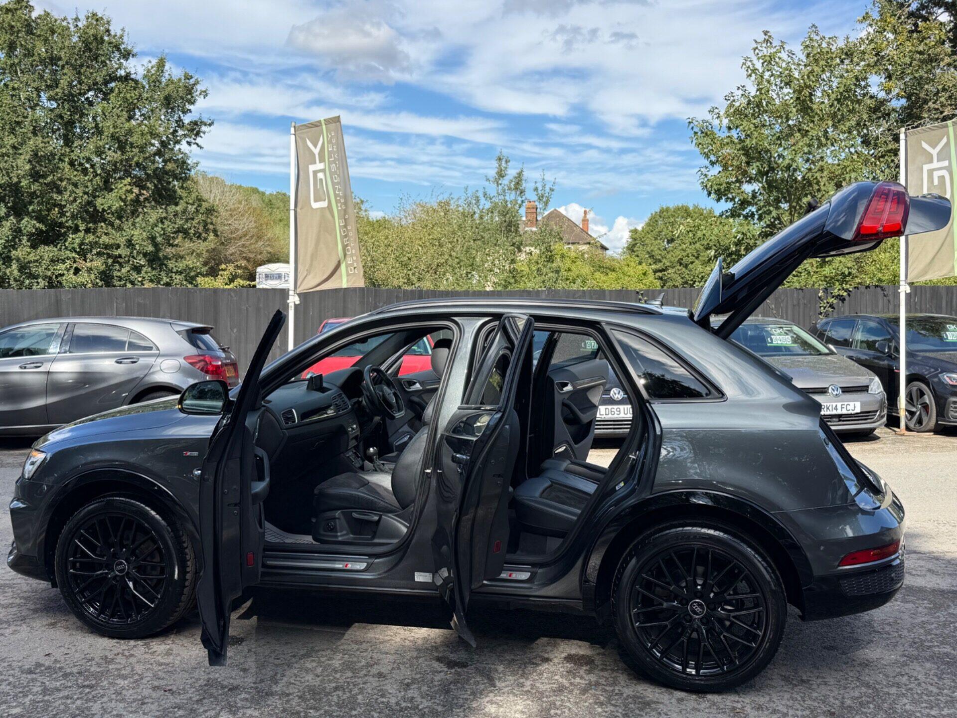 Audi Q3 view 17