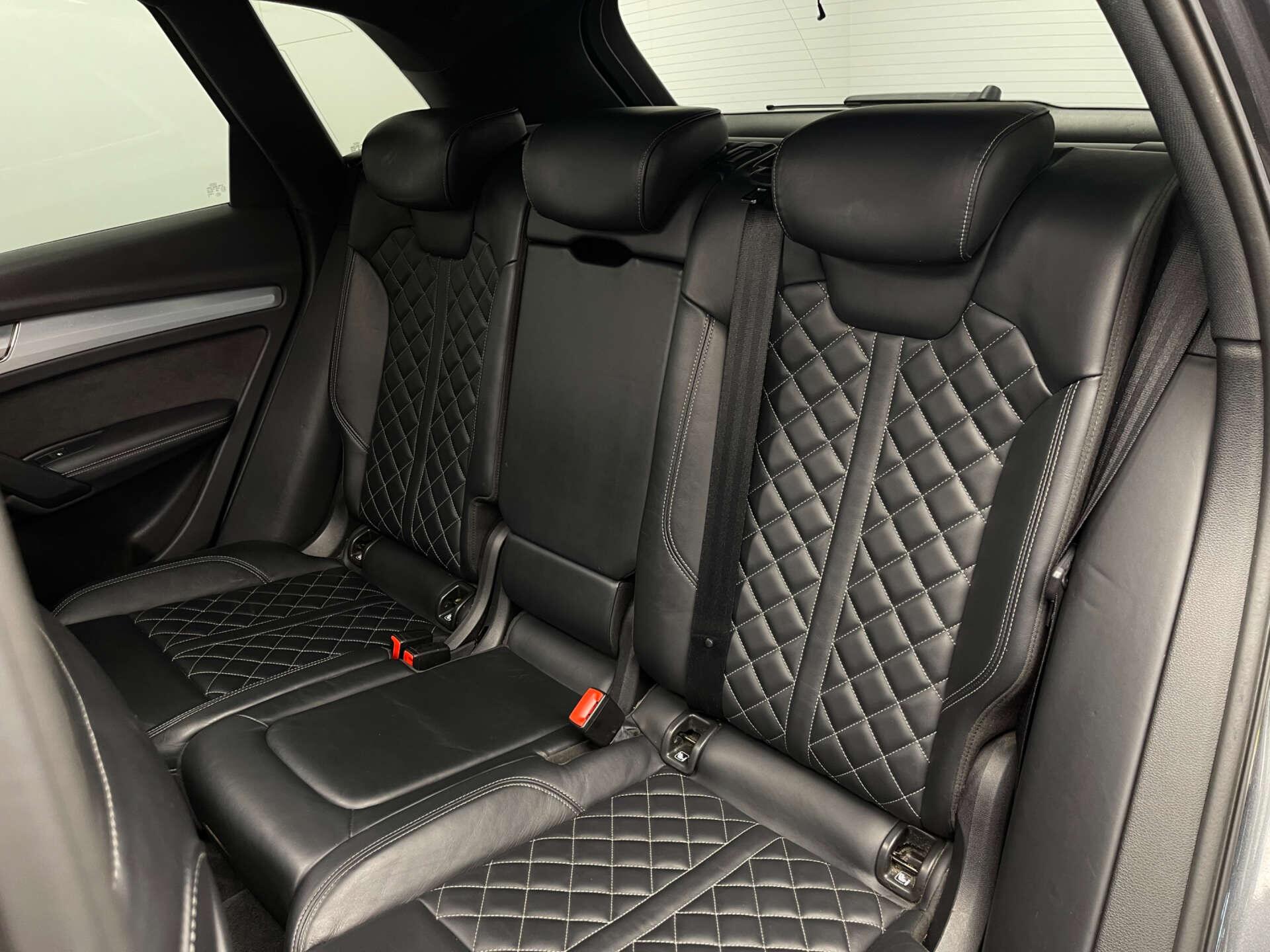 Audi SQ5 view 45