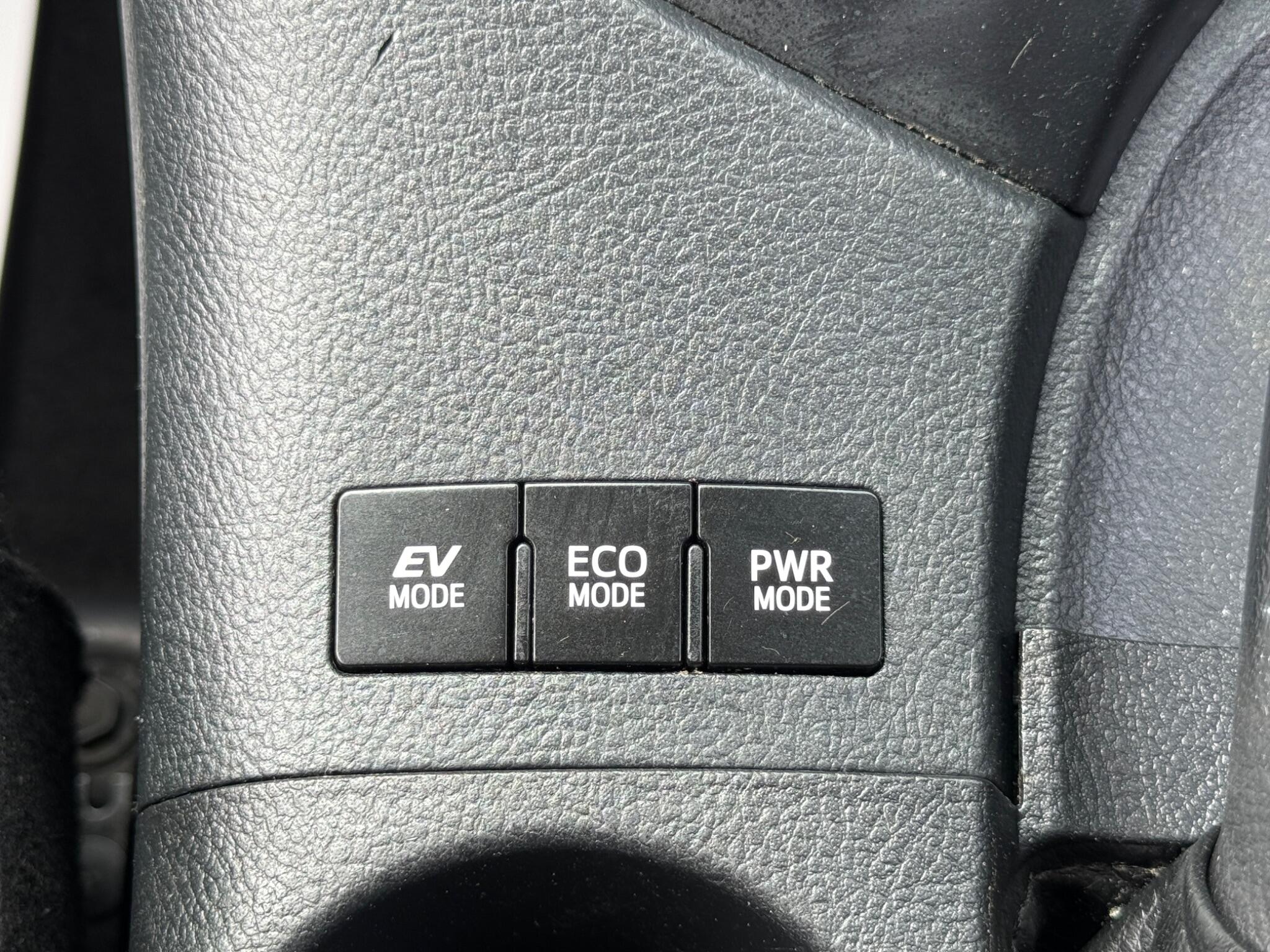 Toyota Auris - Image 56