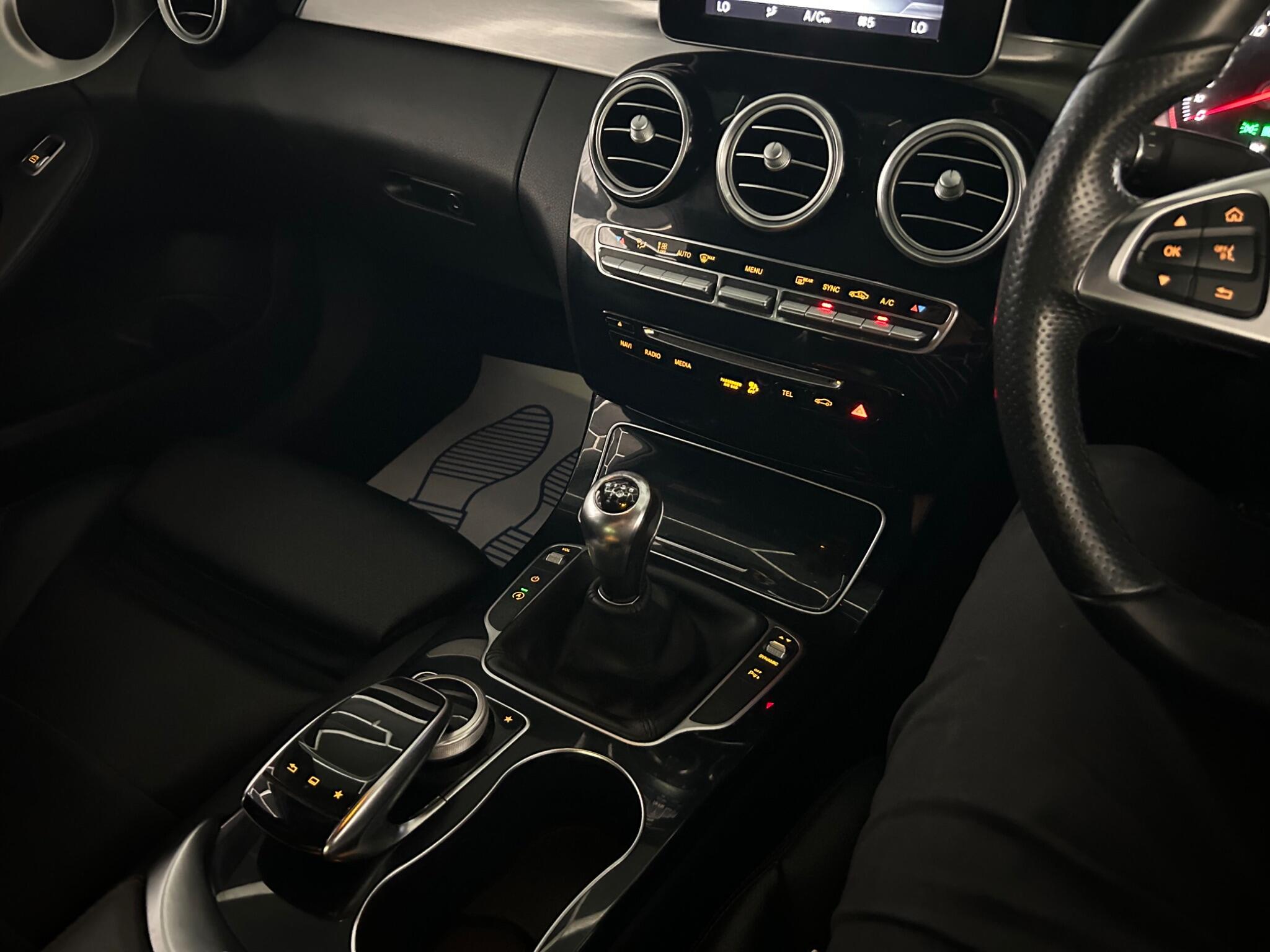 Mercedes-Benz C Class view 20