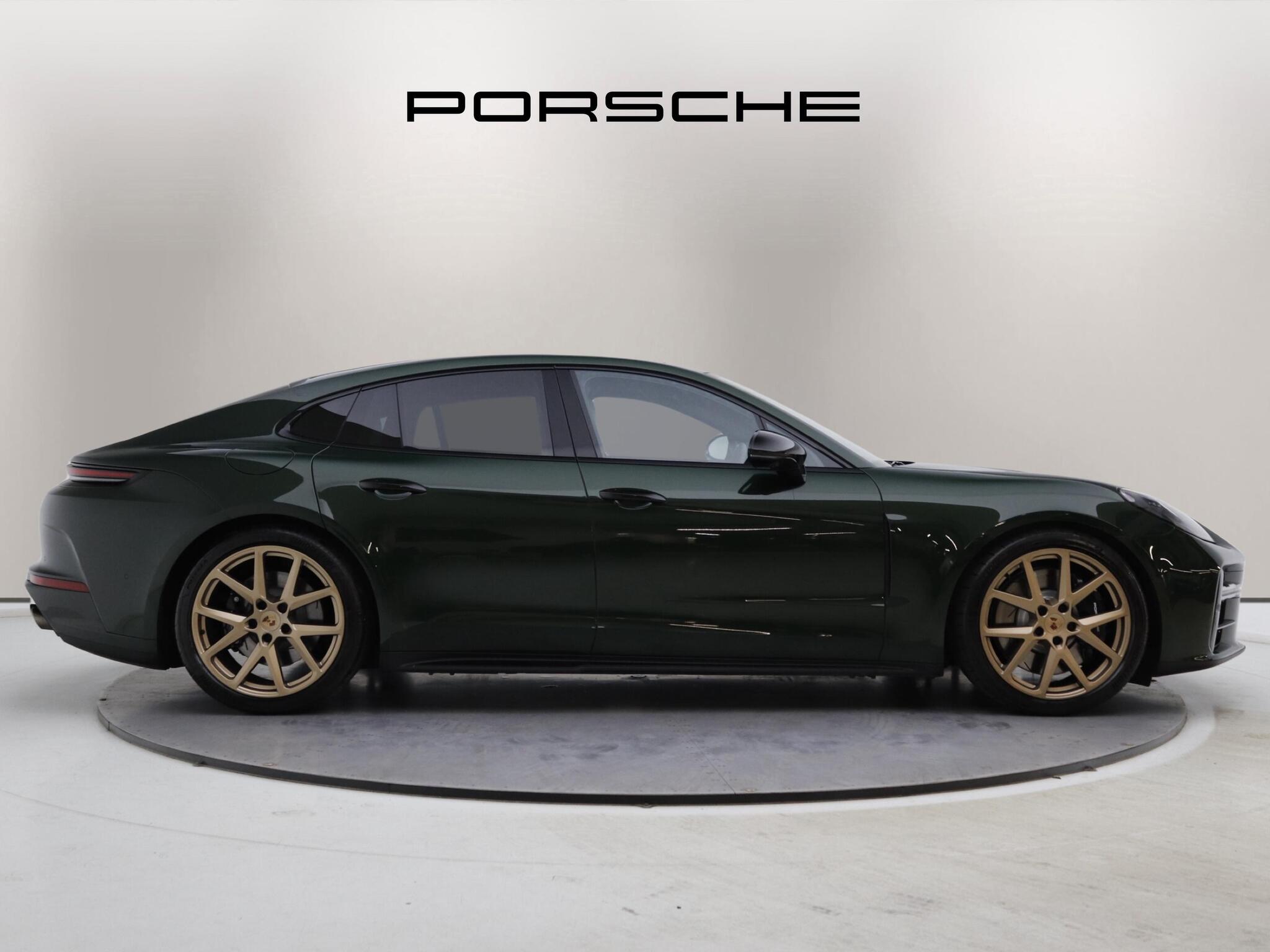 Porsche Panamera view 3