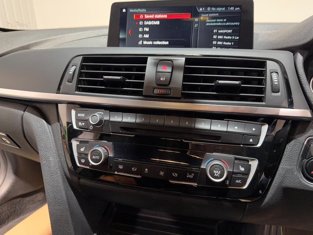BMW 3 Series view 38