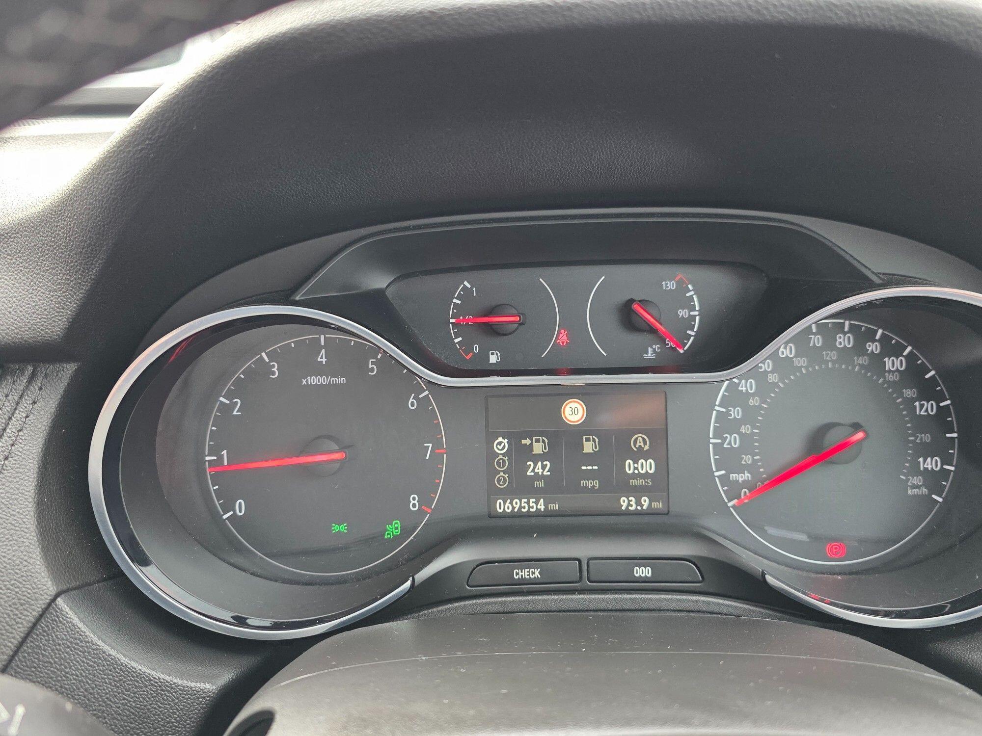 Vauxhall Grandland X view 32