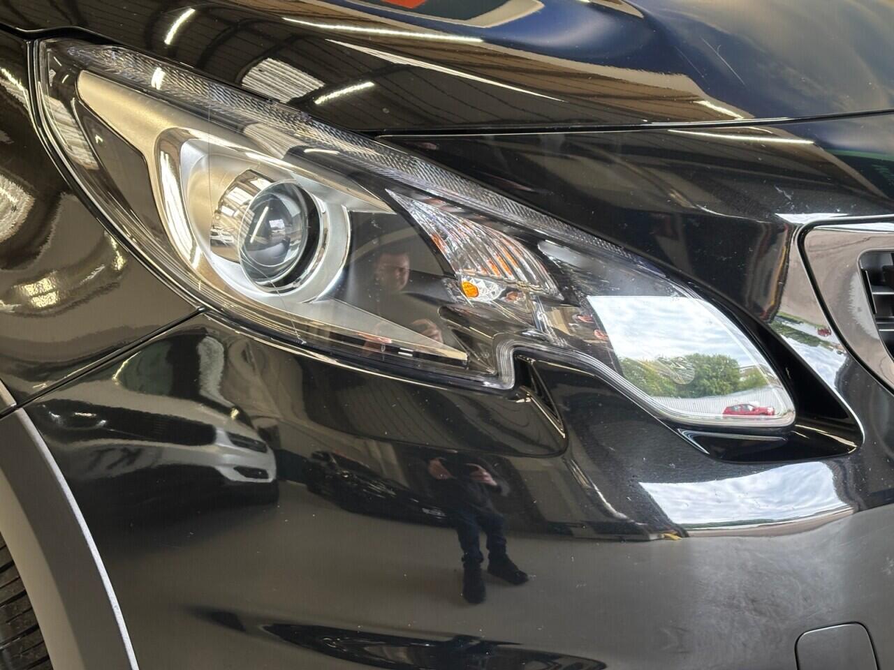 Peugeot 2008 view 44