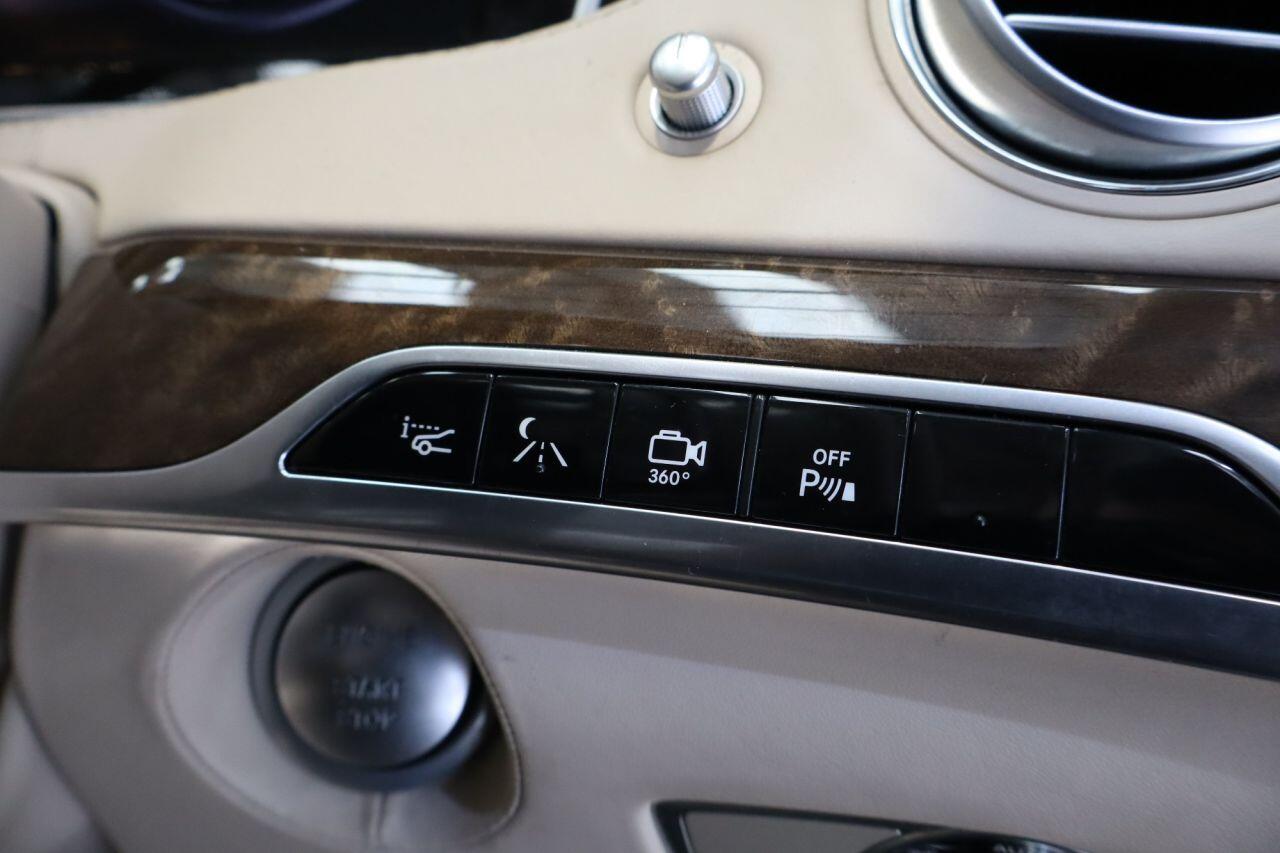 Mercedes-Benz S-Class view 13