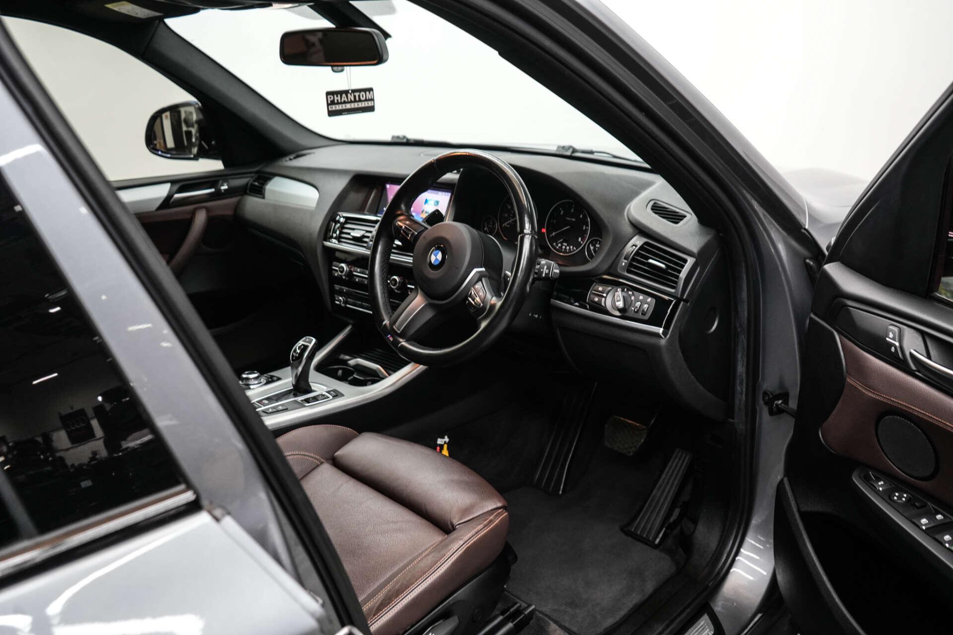 BMW X3 view 13