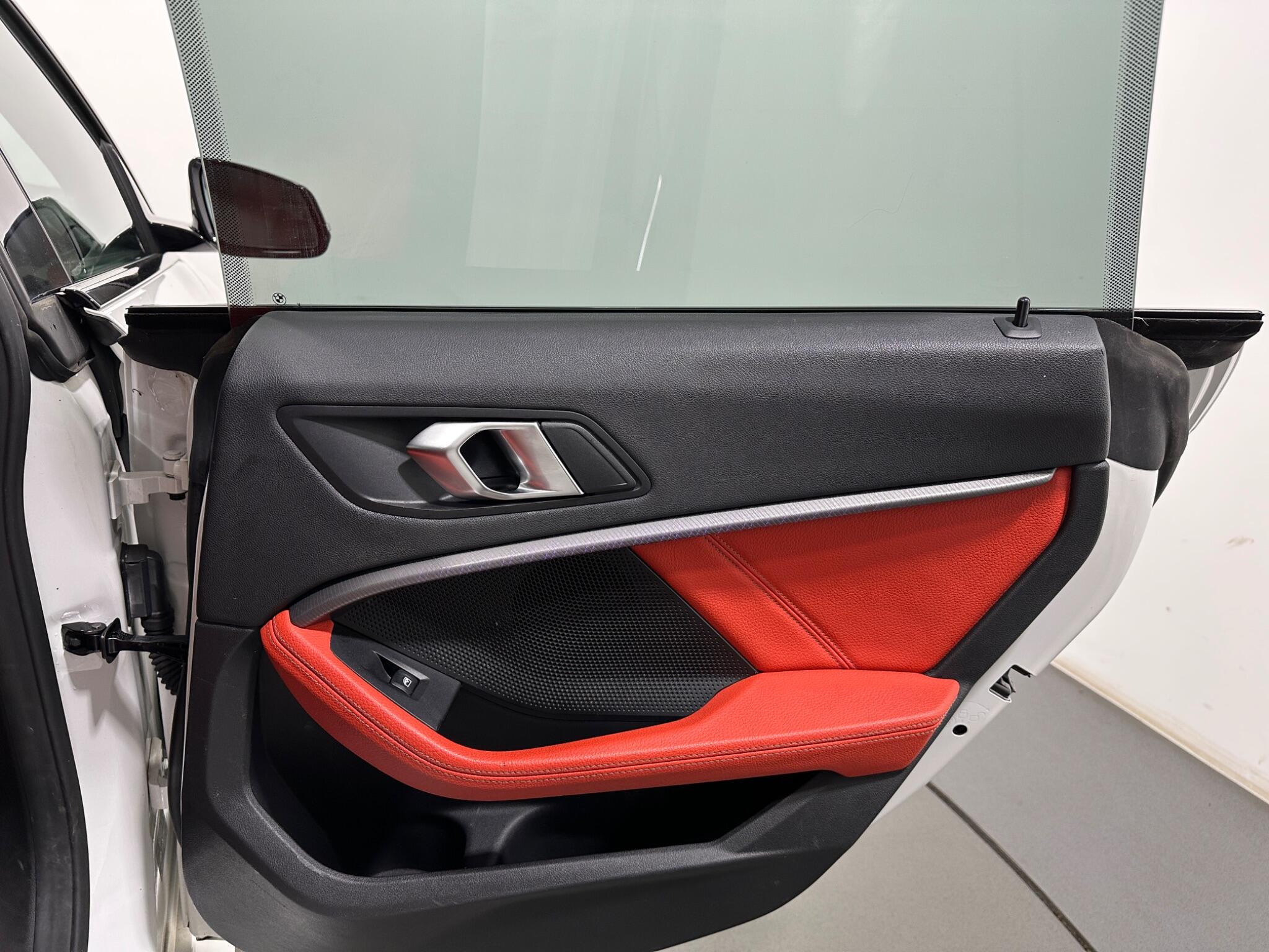 BMW 2 Series view 44