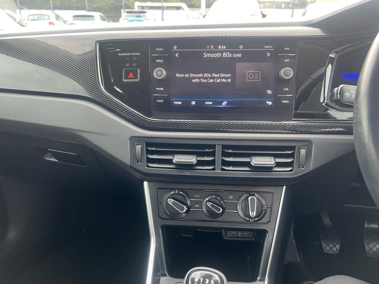 Volkswagen Polo view 12