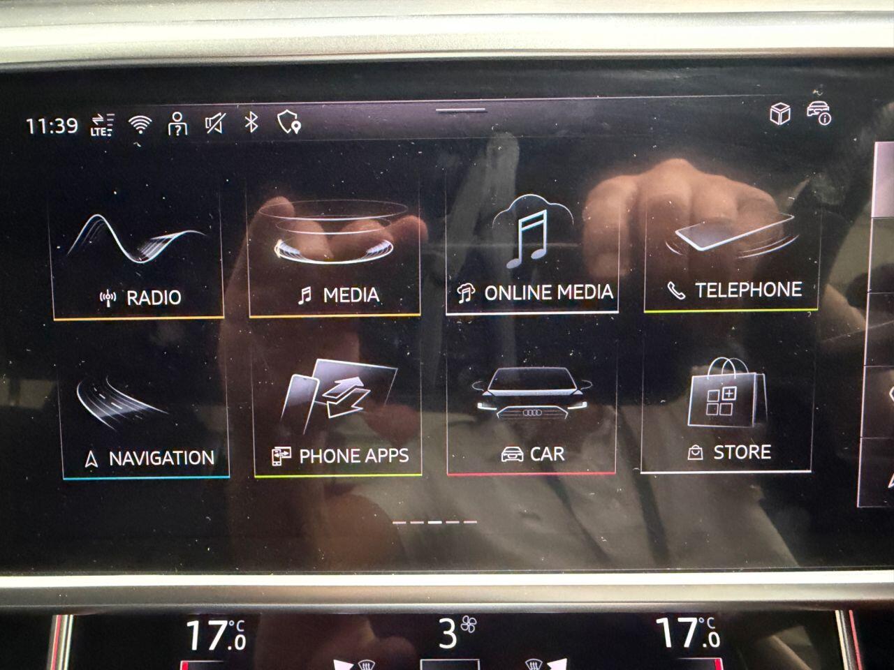 Audi A6 Saloon view 54