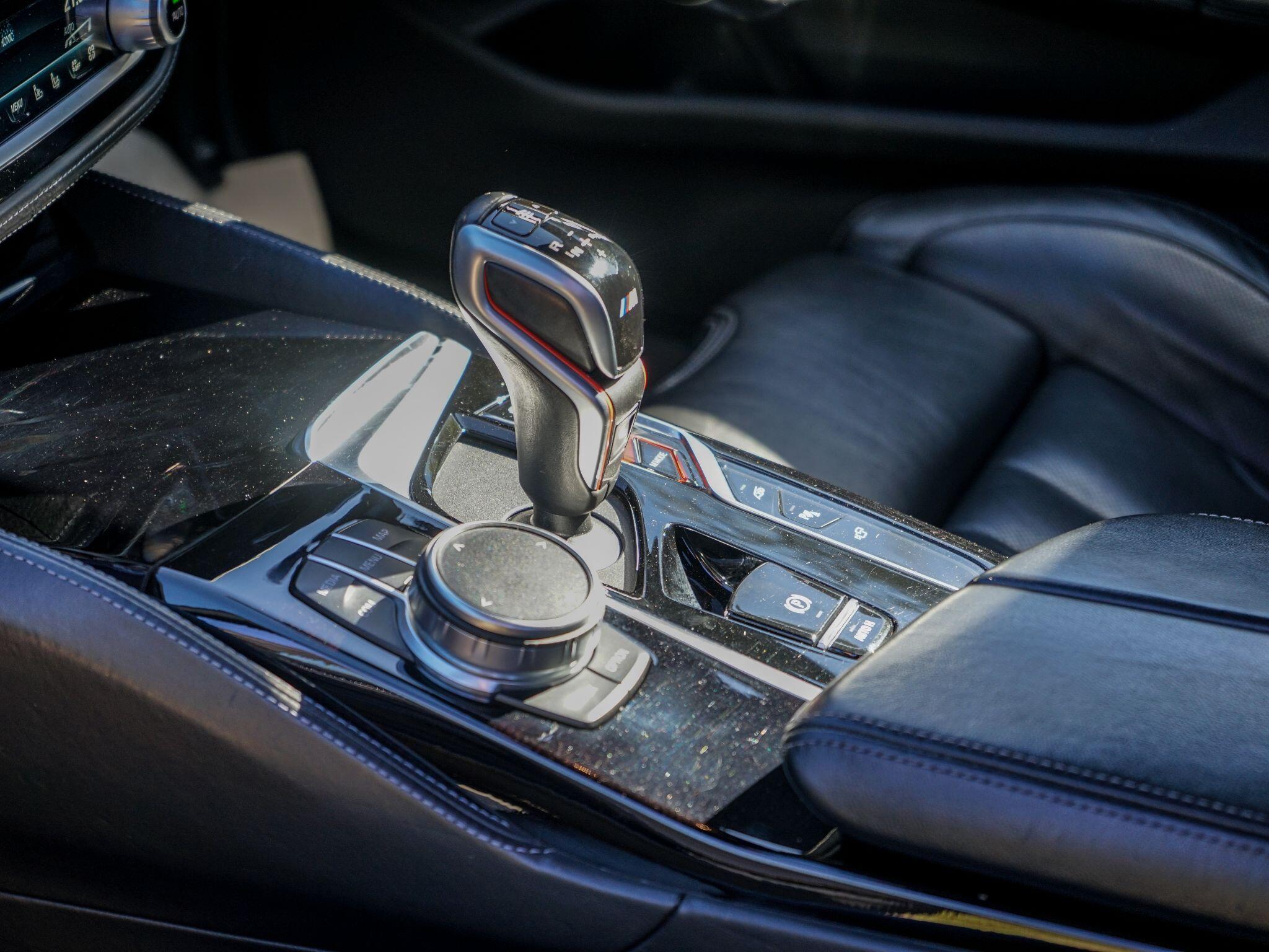 BMW M5 view 15