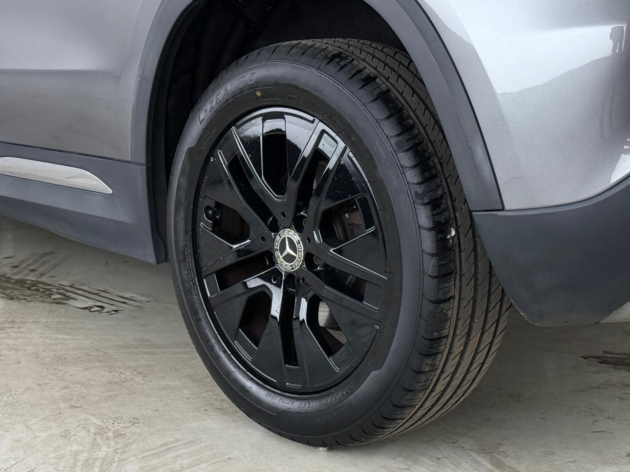 Mercedes-Benz Gla view 8