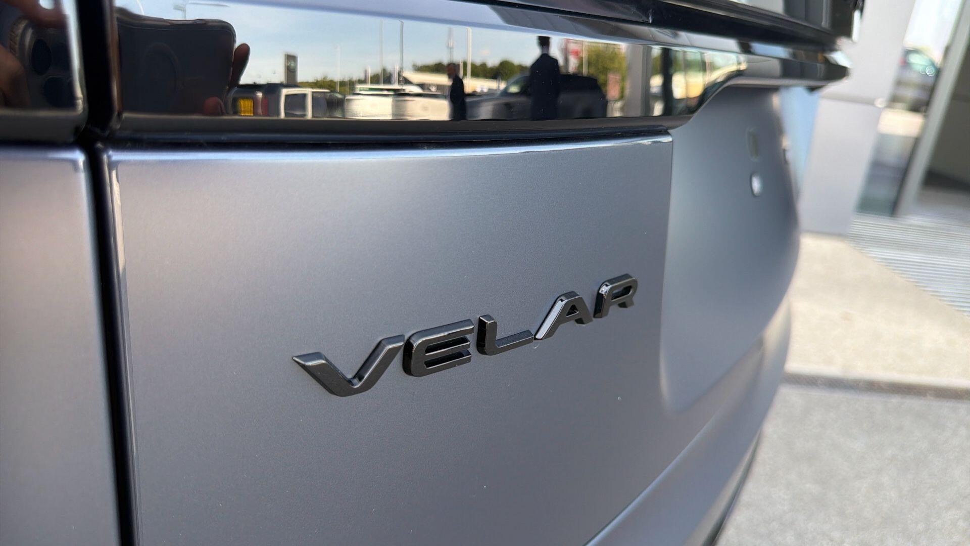 Land Rover Range Rover Velar view 33