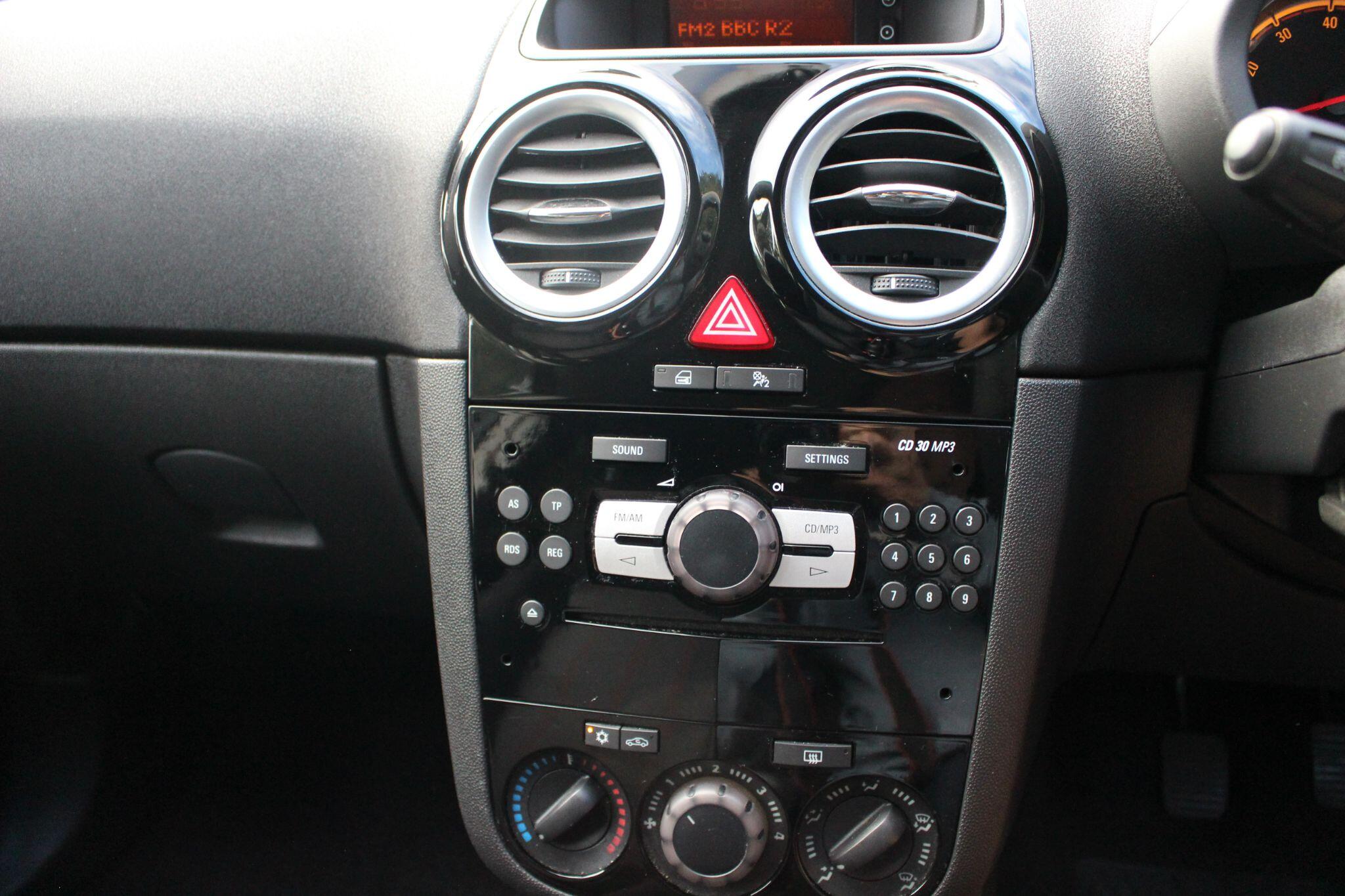 Vauxhall Corsa view 34