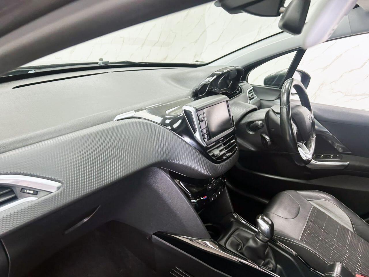 Peugeot 2008 view 15