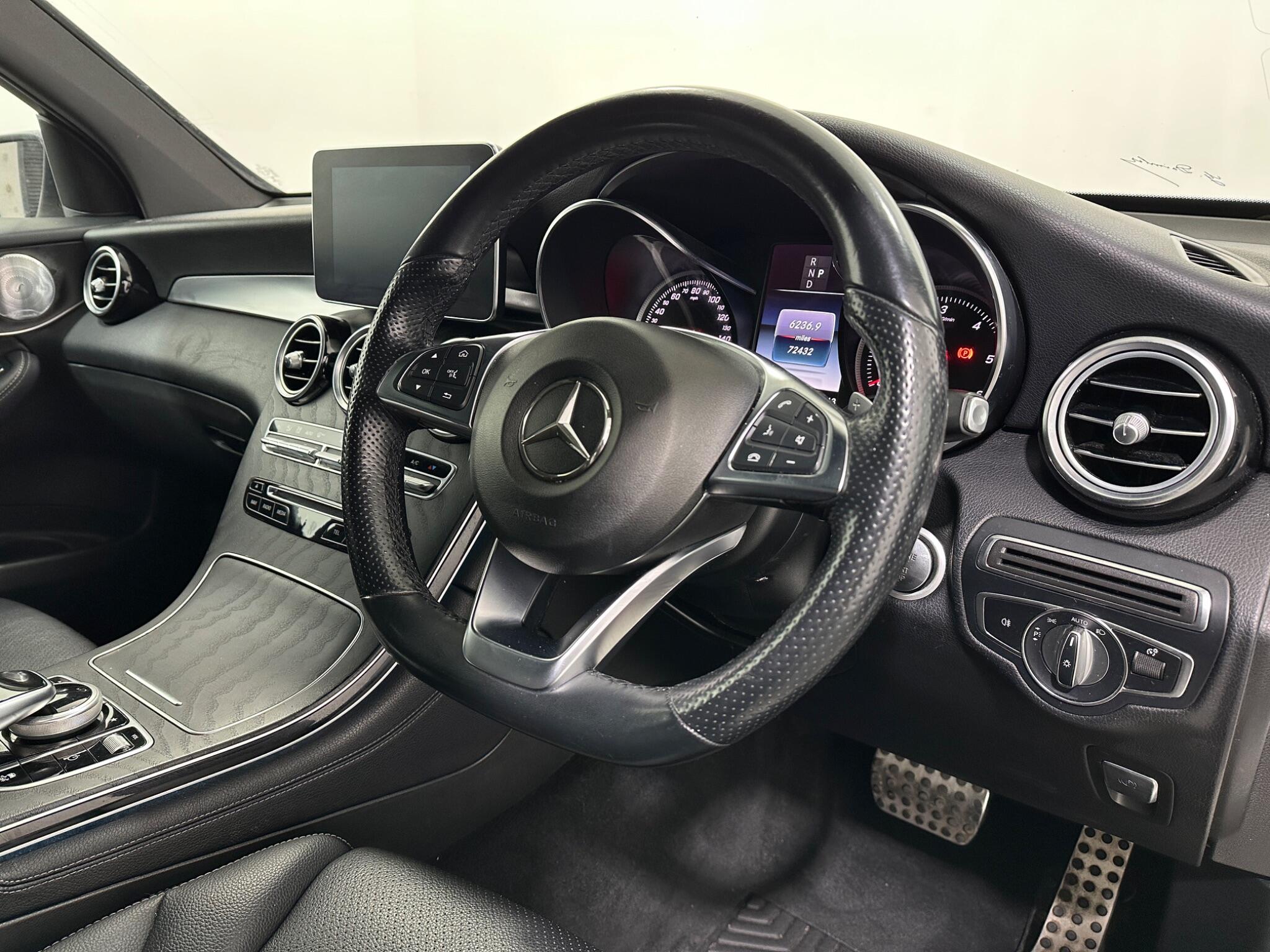 Mercedes-Benz GLC view 11