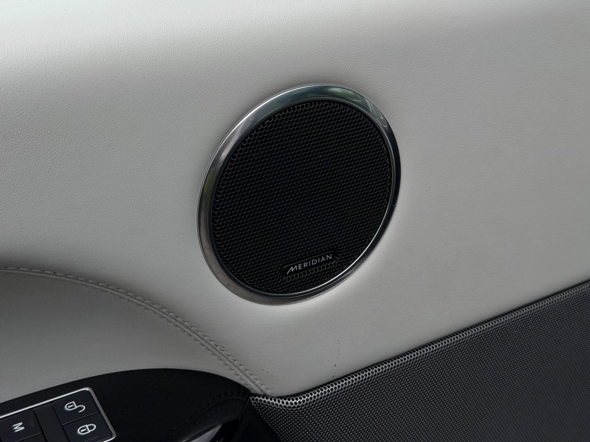 Land Rover Range Rover Sport view 24