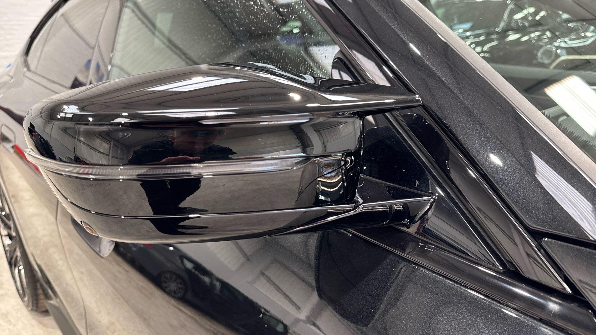 BMW I4 view 23