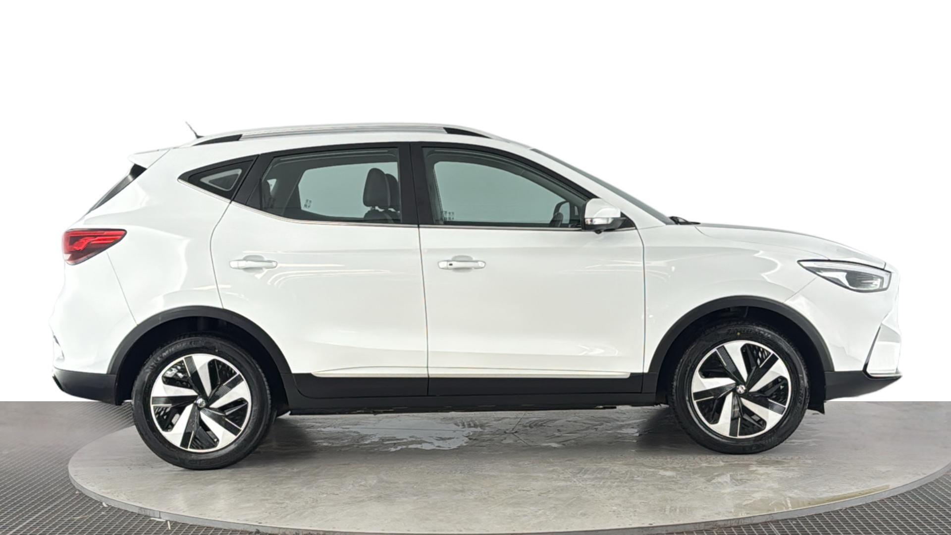 MG MG ZS view 3