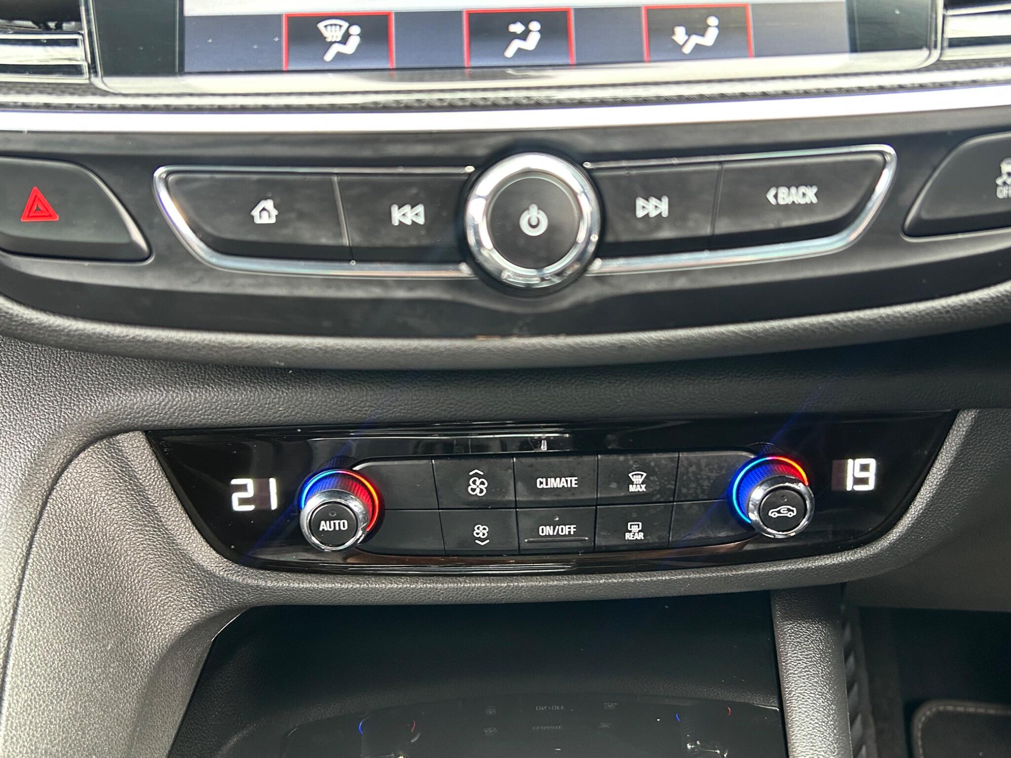 Vauxhall Insignia view 31